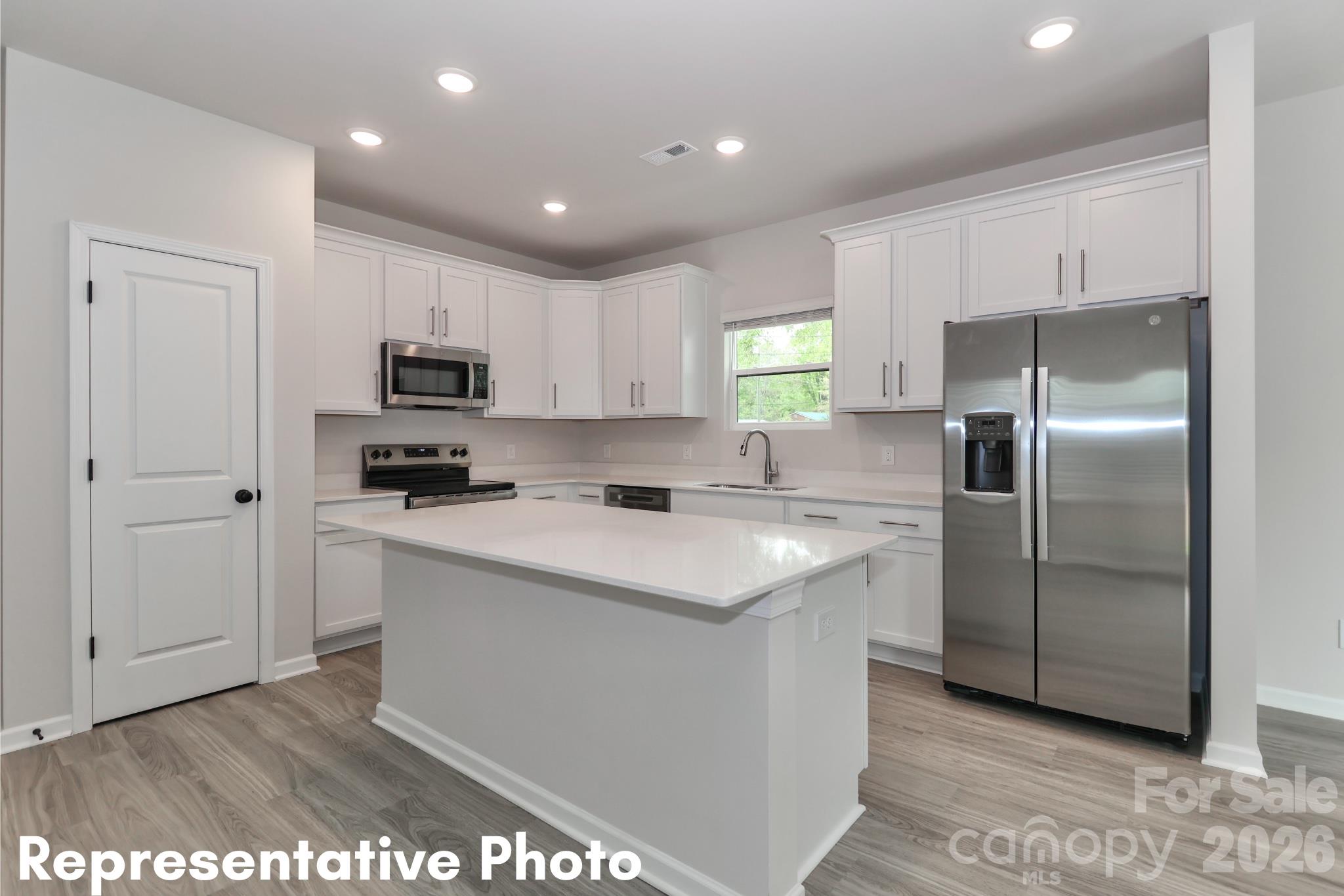Single Family Residence at 227 Institute Street, Mooresville, photo 2 of 17