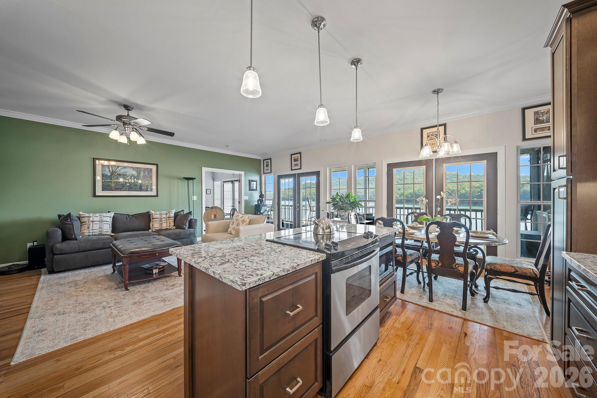 Single Family Residence at 348 Shoreline Road, New London, photo 9 of 48