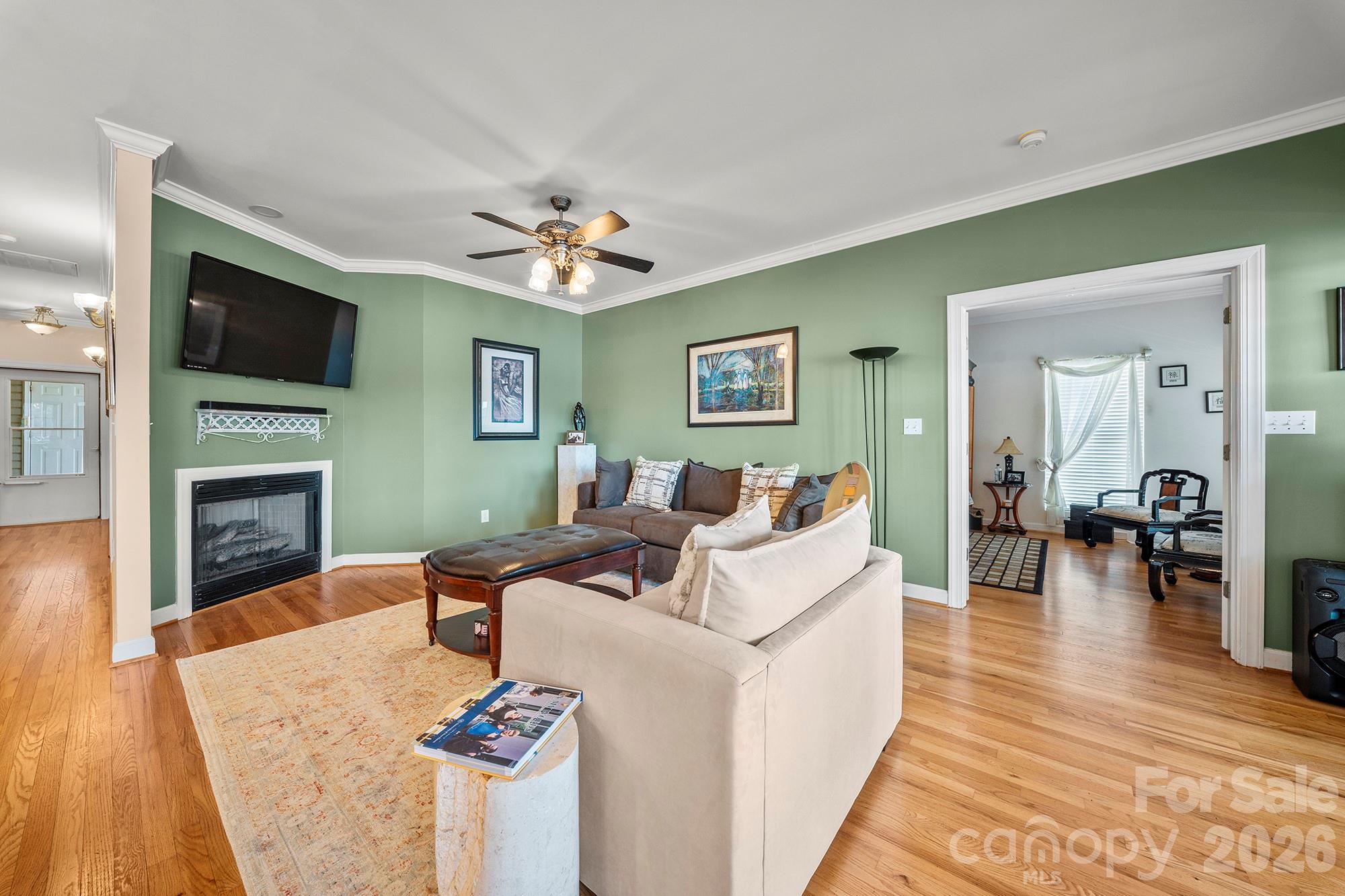Single Family Residence at 348 Shoreline Road, New London, photo 17 of 48
