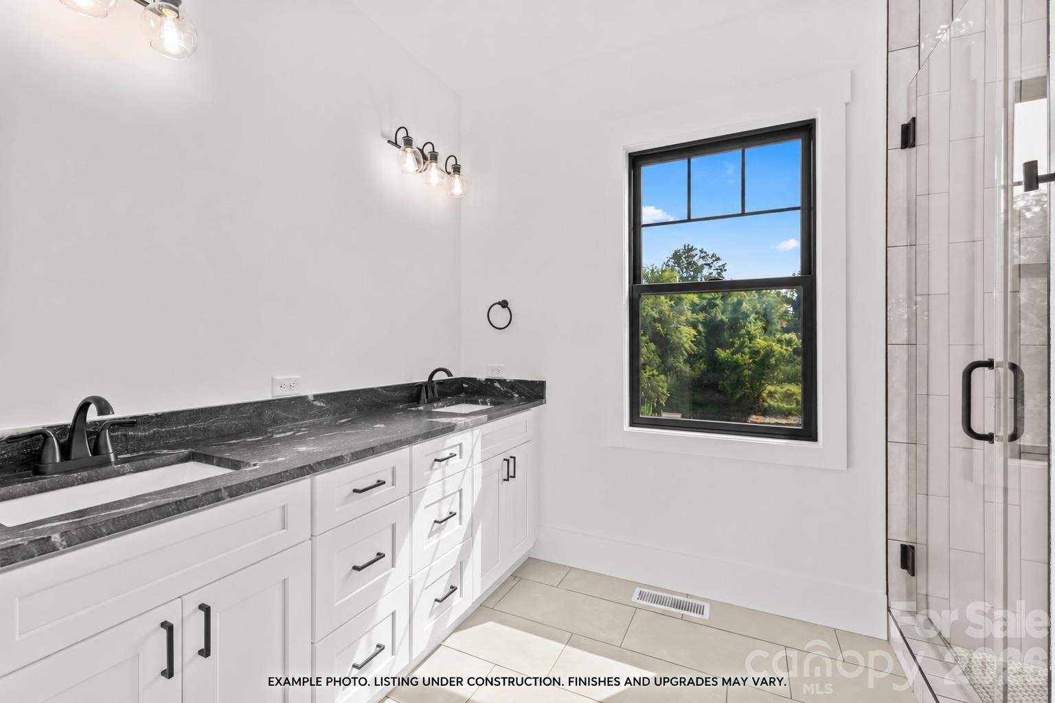 Single Family Residence at 34 Martha Kate Drive, Hendersonville, photo 8 of 33