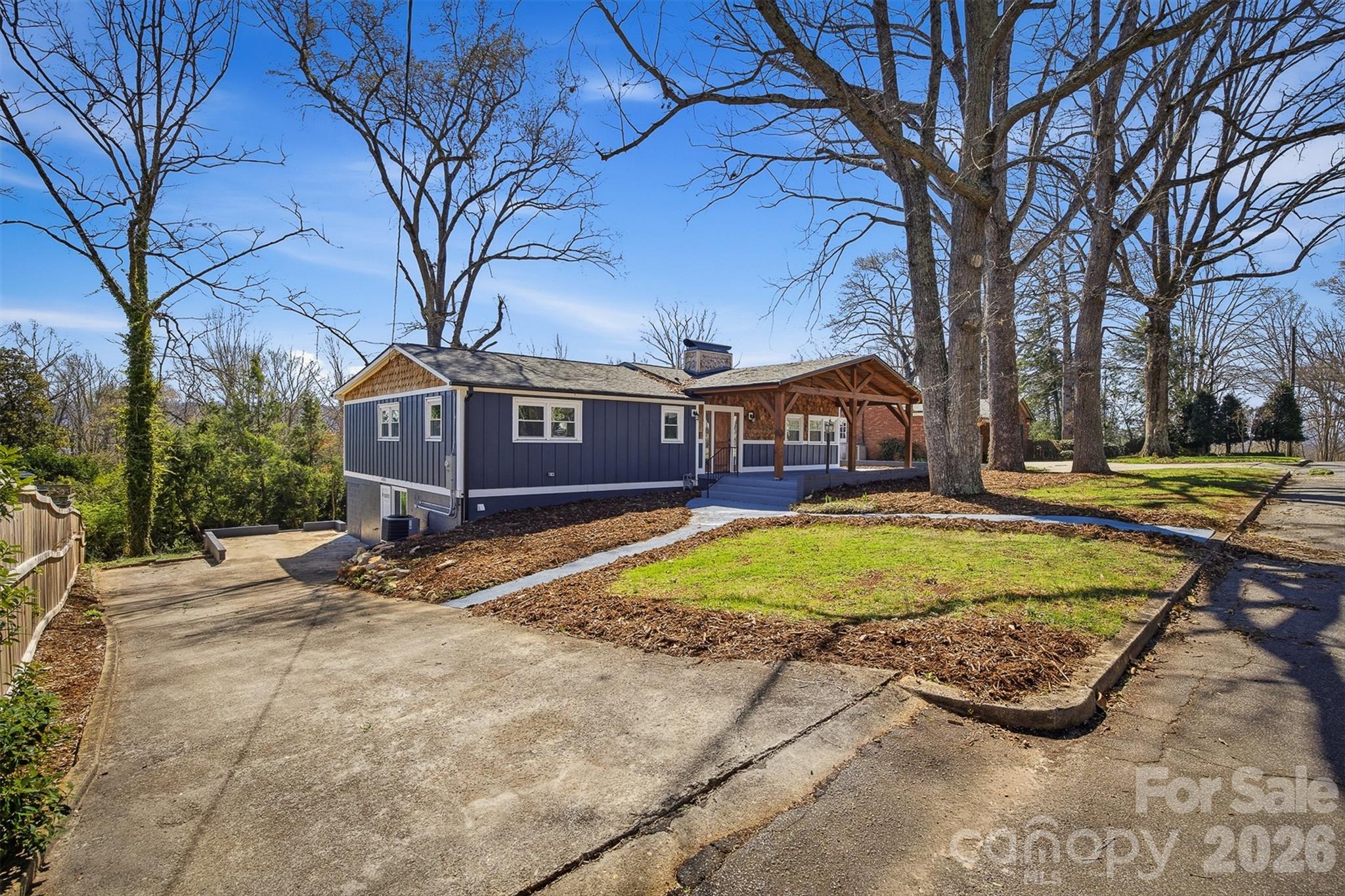 223 W Park Drive