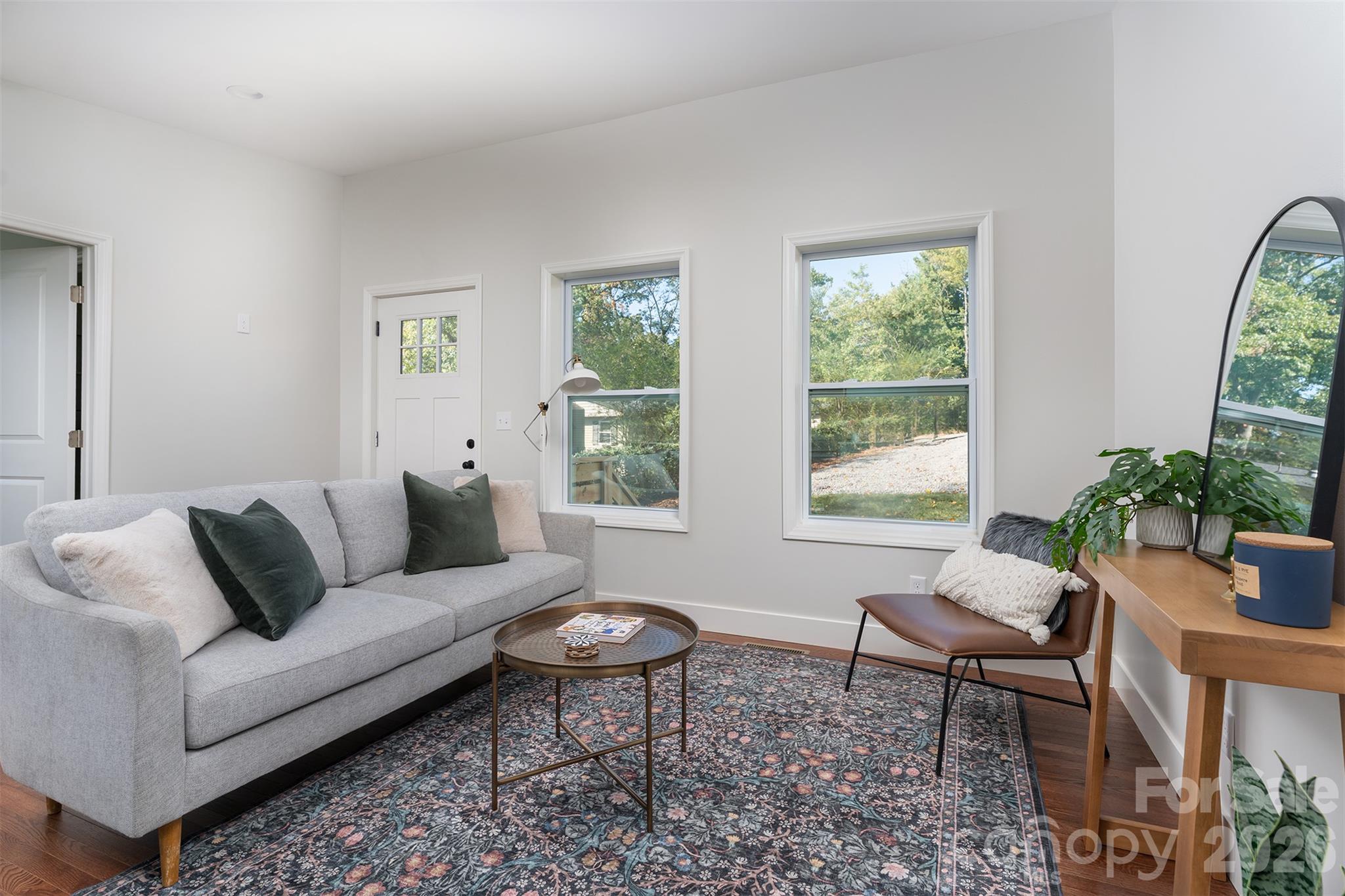 Single Family Residence at 22 Crestfield Avenue, Asheville, photo 2 of 31