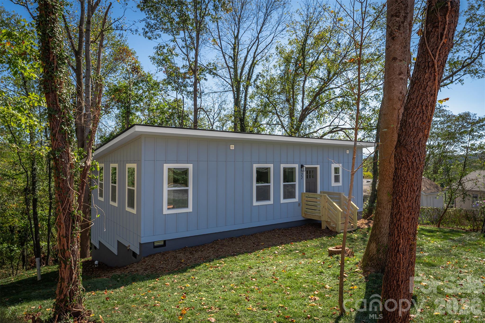 Single Family Residence at 22 Crestfield Avenue, Asheville, photo 28 of 31