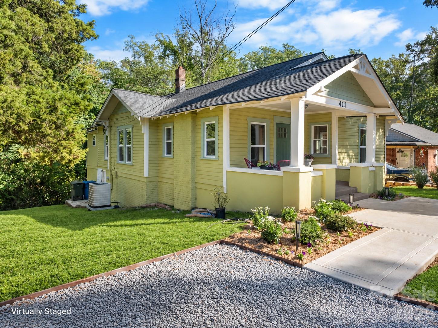 Single Family Residence at 411 4th Street SE, Hickory, photo 2 of 31