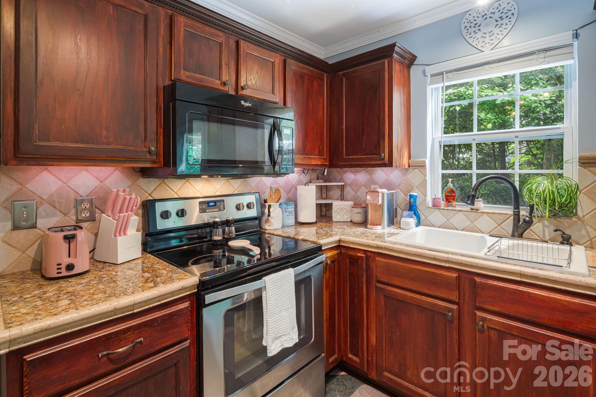 Condominium at 137 Wiltshire Circle, Fletcher, photo 13 of 29