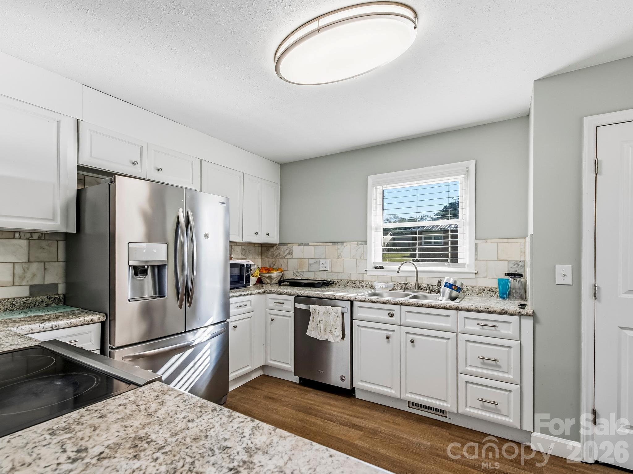 Kitchen - 17 Randolph Avenue, Flat Rock