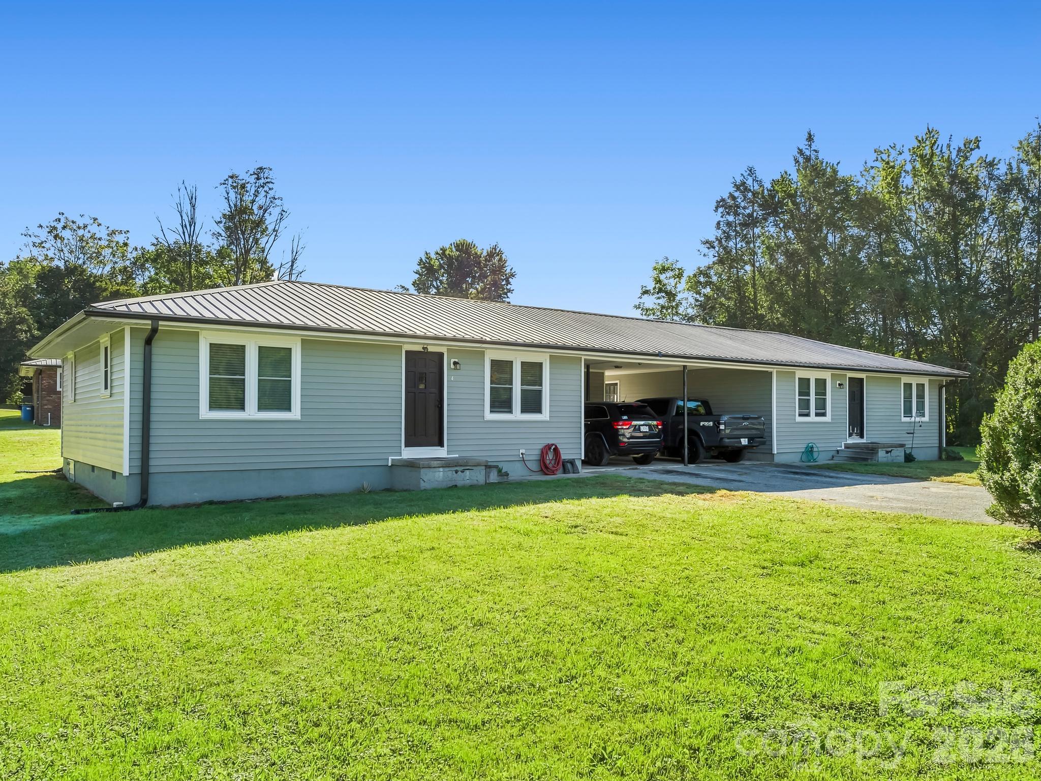 Duplex on Randolph Ave - 17 Randolph Avenue, Flat Rock