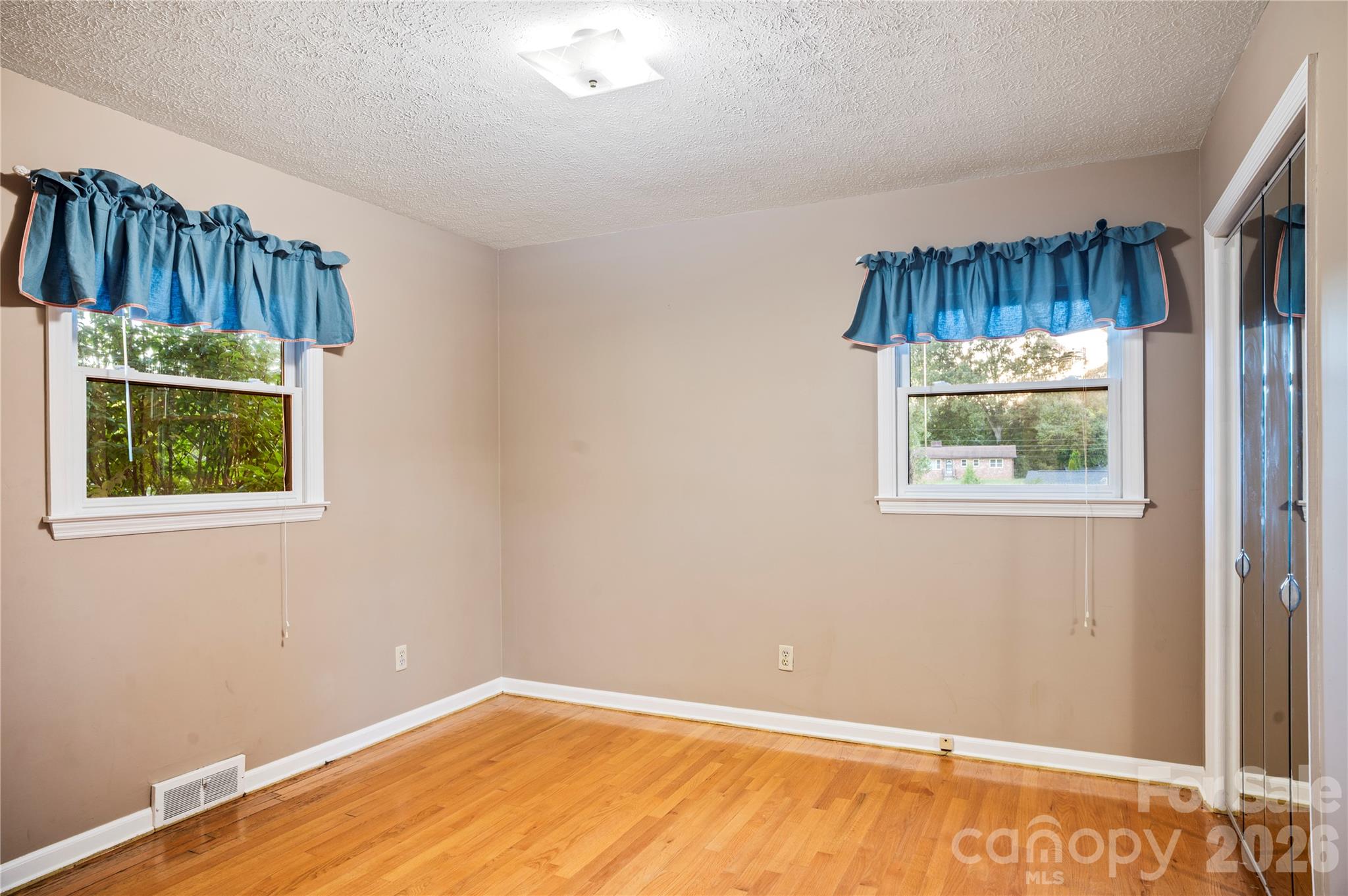 Single Family Residence at 9 Fullam Drive, Arden, photo 21 of 46