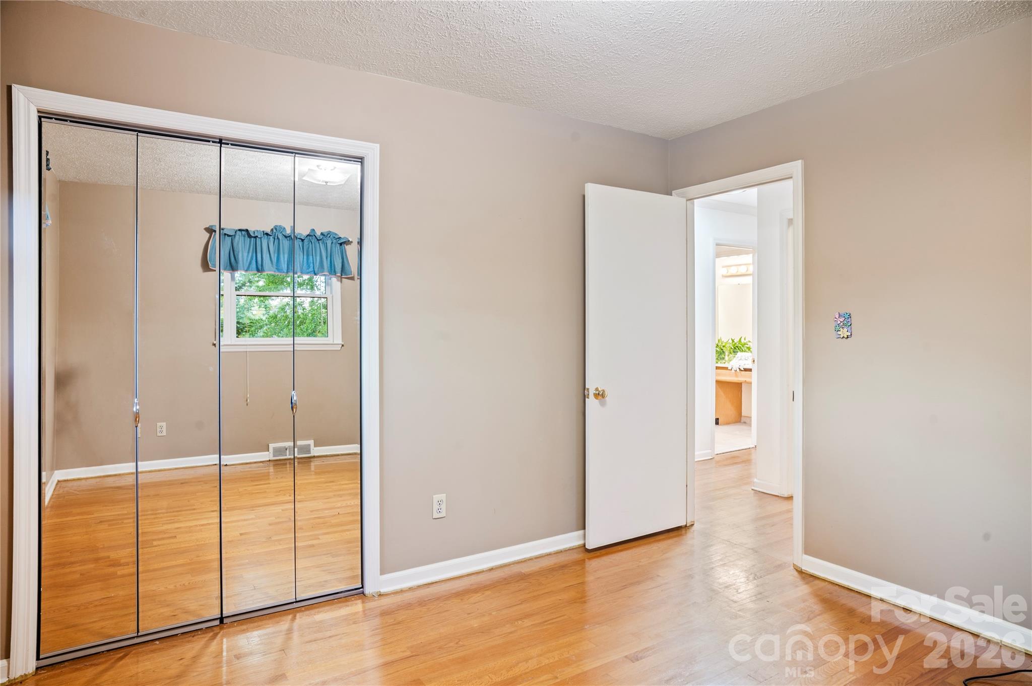 Single Family Residence at 9 Fullam Drive, Arden, photo 22 of 46