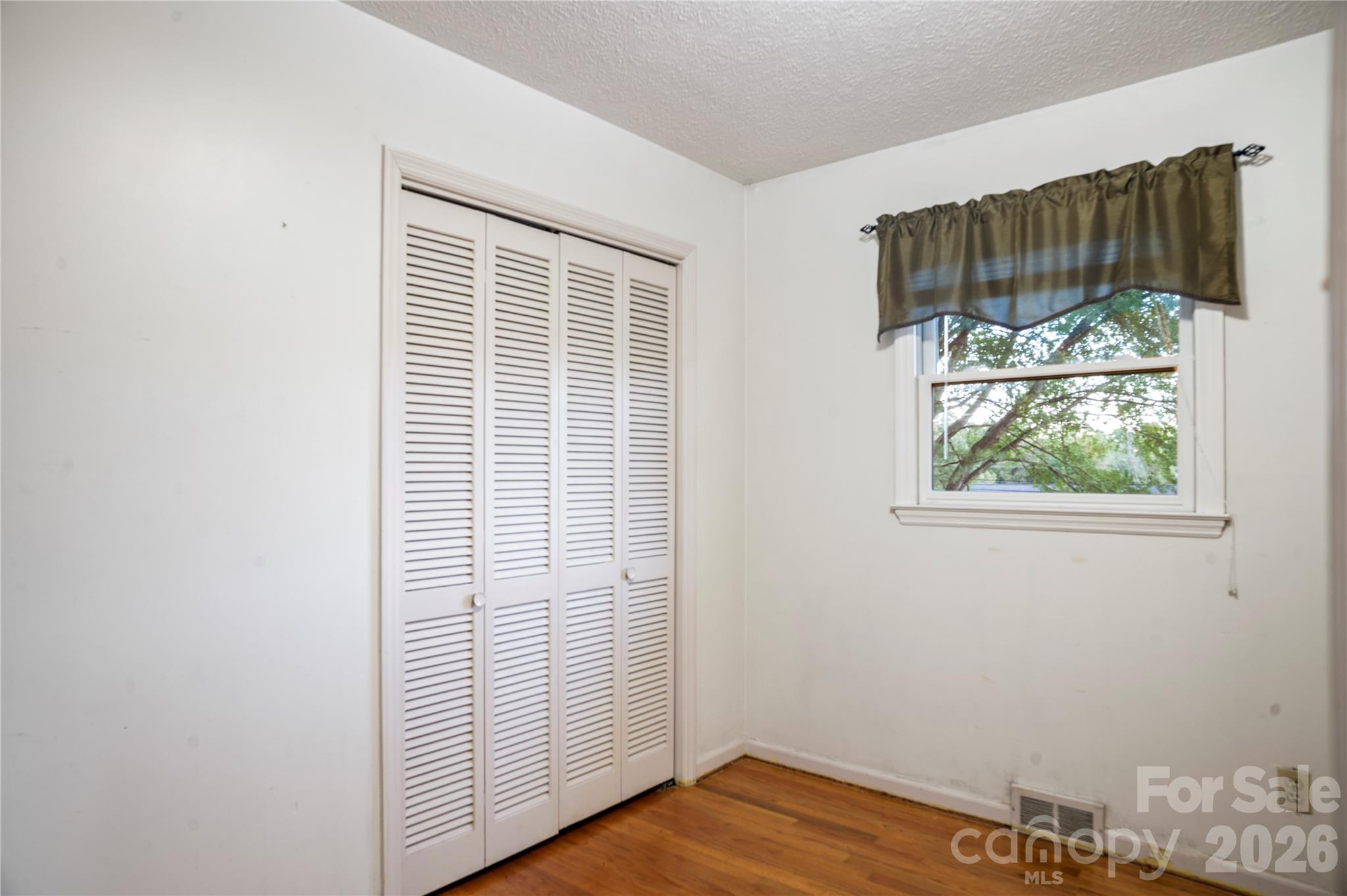 Single Family Residence at 9 Fullam Drive, Arden, photo 24 of 46
