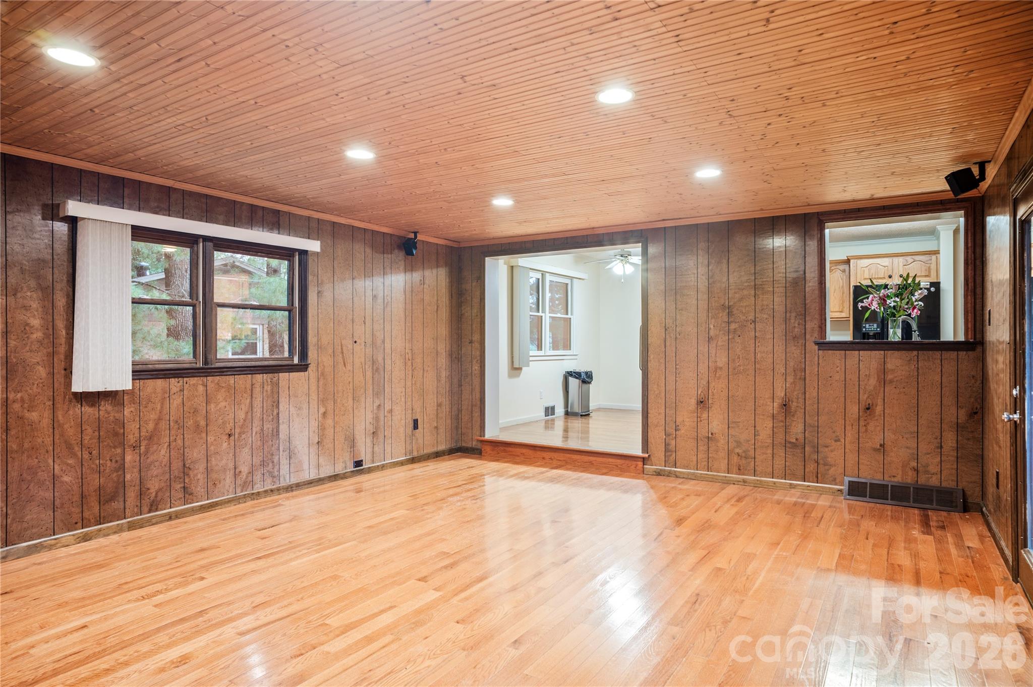 Single Family Residence at 9 Fullam Drive, Arden, photo 32 of 46
