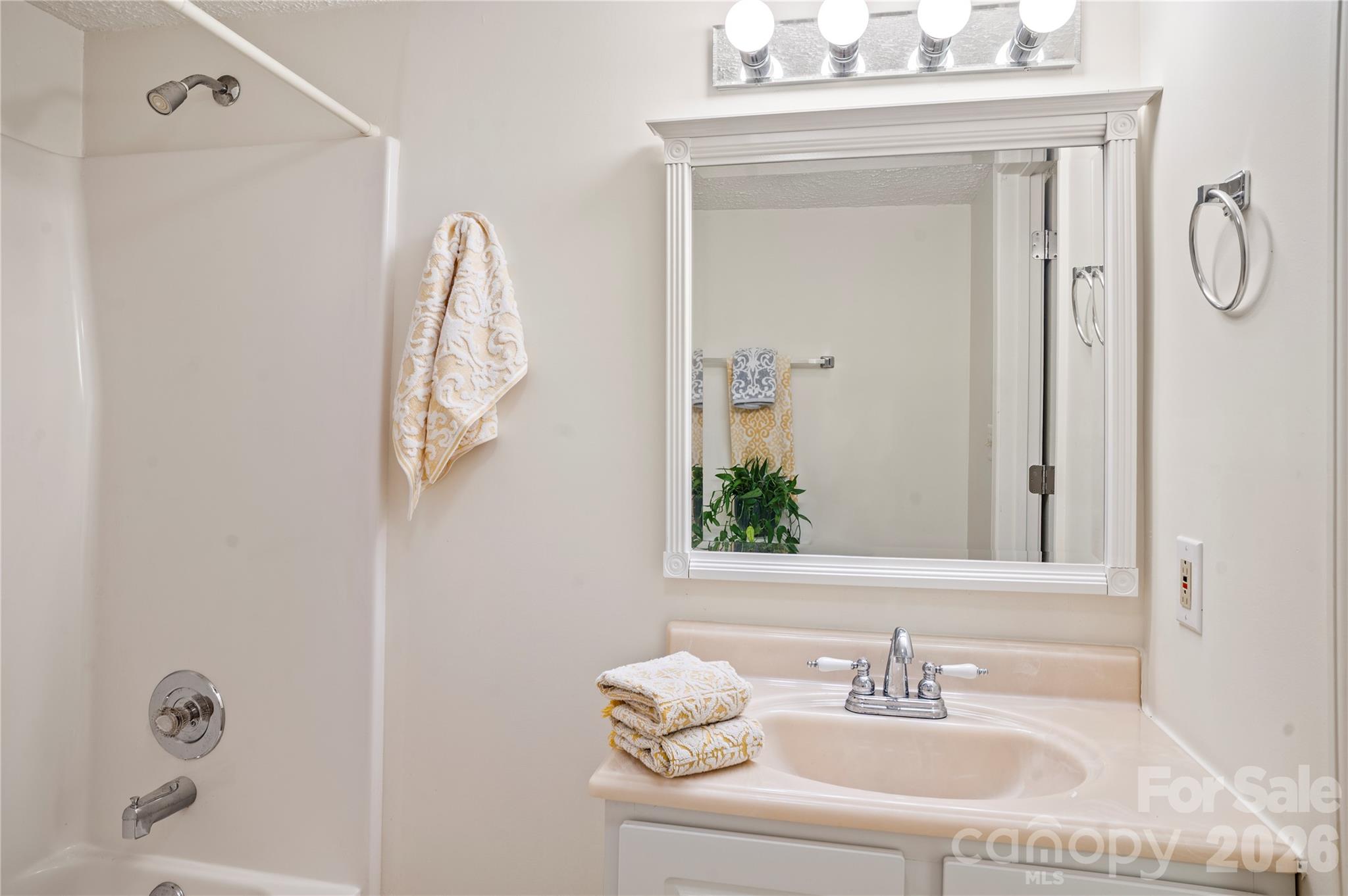 Single Family Residence at 9 Fullam Drive, Arden, photo 35 of 46