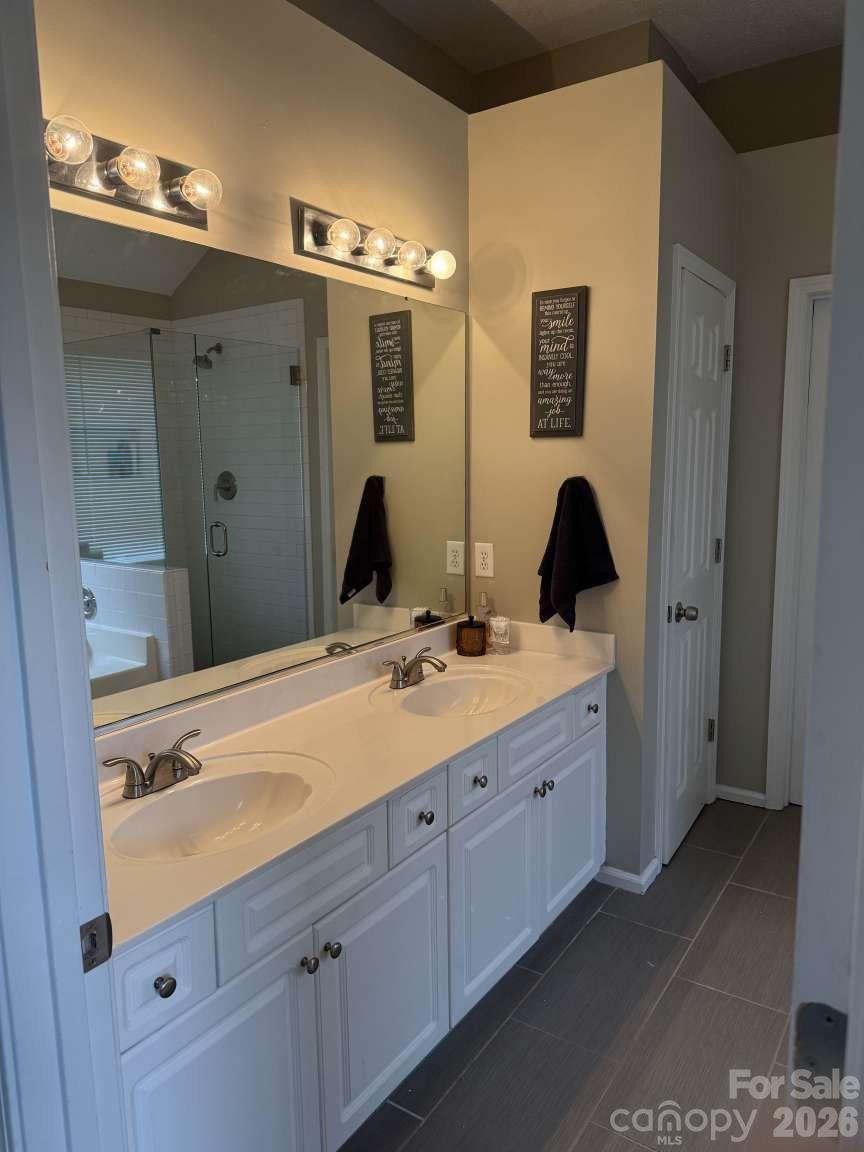 Single Family Residence at 715 W Cheval Drive, Fort Mill, photo 24 of 31