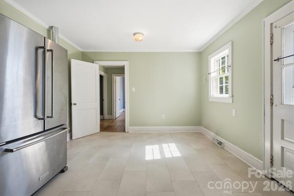 Single Family Residence at 1411 Reid Street, Statesville, photo 5 of 27