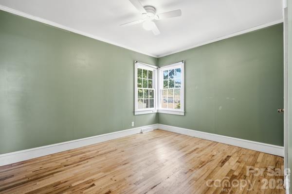 Single Family Residence at 1411 Reid Street, Statesville, photo 14 of 27