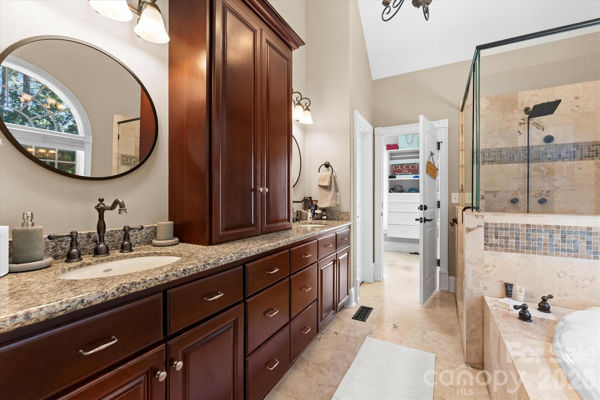 Main level primary bathroom - 4552 Sawgrass Court, Denver