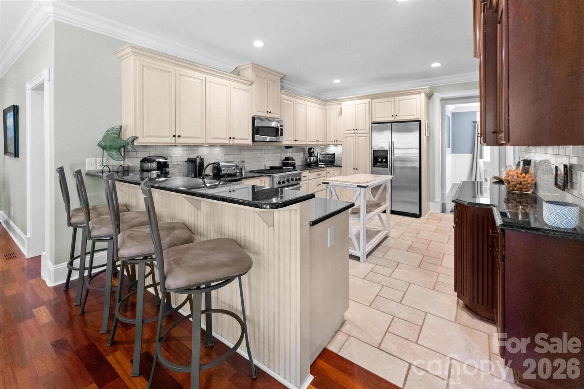 Kitchen - 4552 Sawgrass Court, Denver