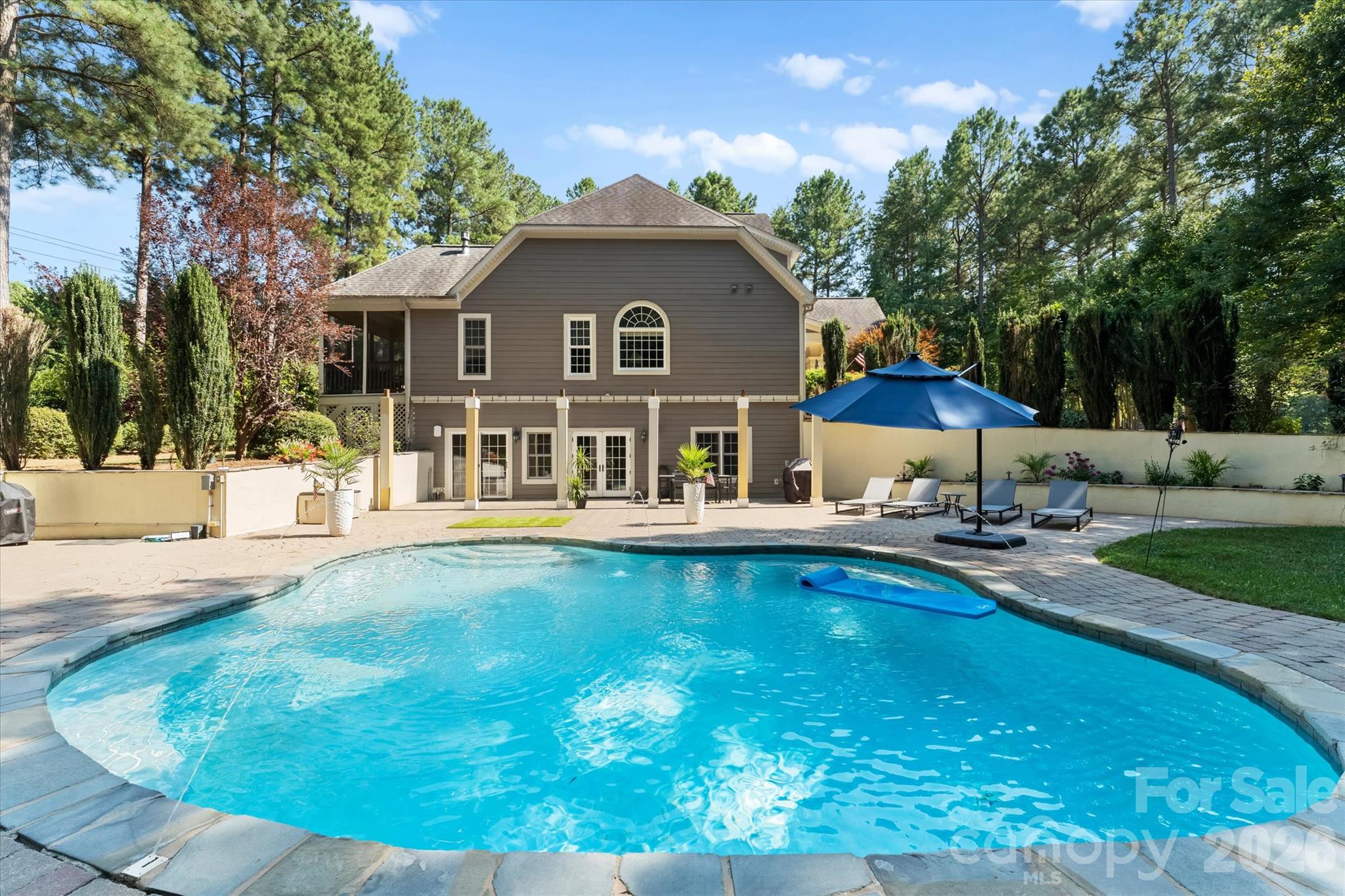 Private Pool and back patio - 4552 Sawgrass Court, Denver