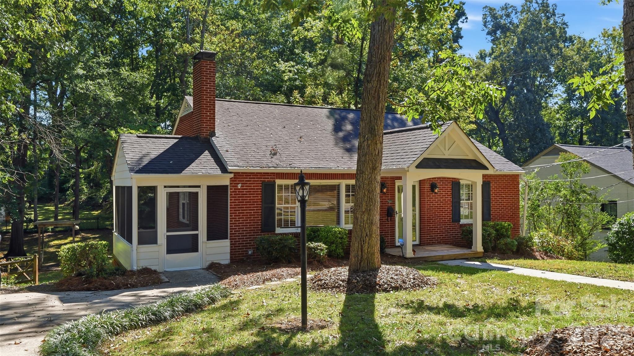 Single Family Residence at 1004 S South Street, Gastonia, photo 2 of 36