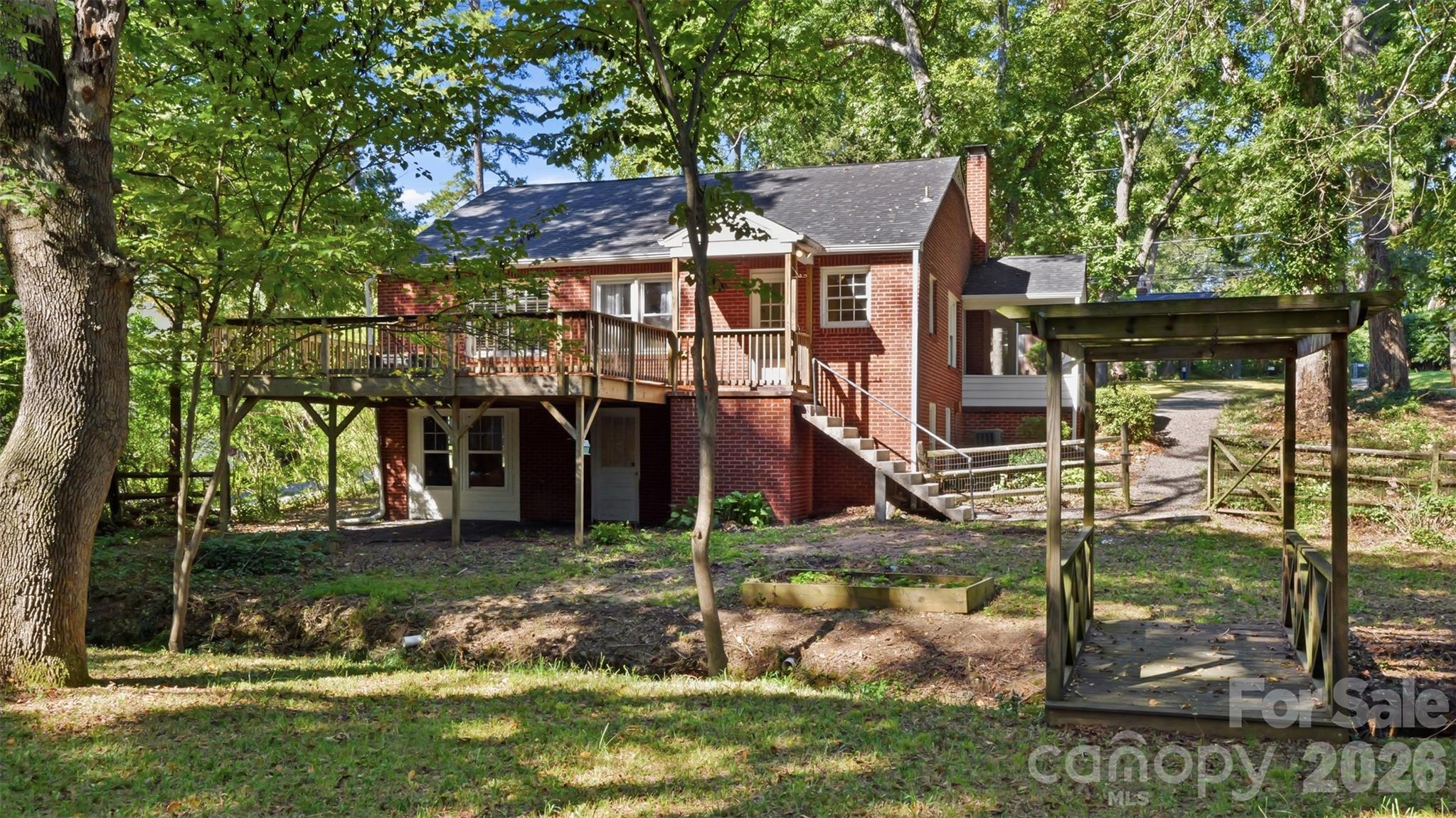 Single Family Residence at 1004 S South Street, Gastonia, photo 32 of 36