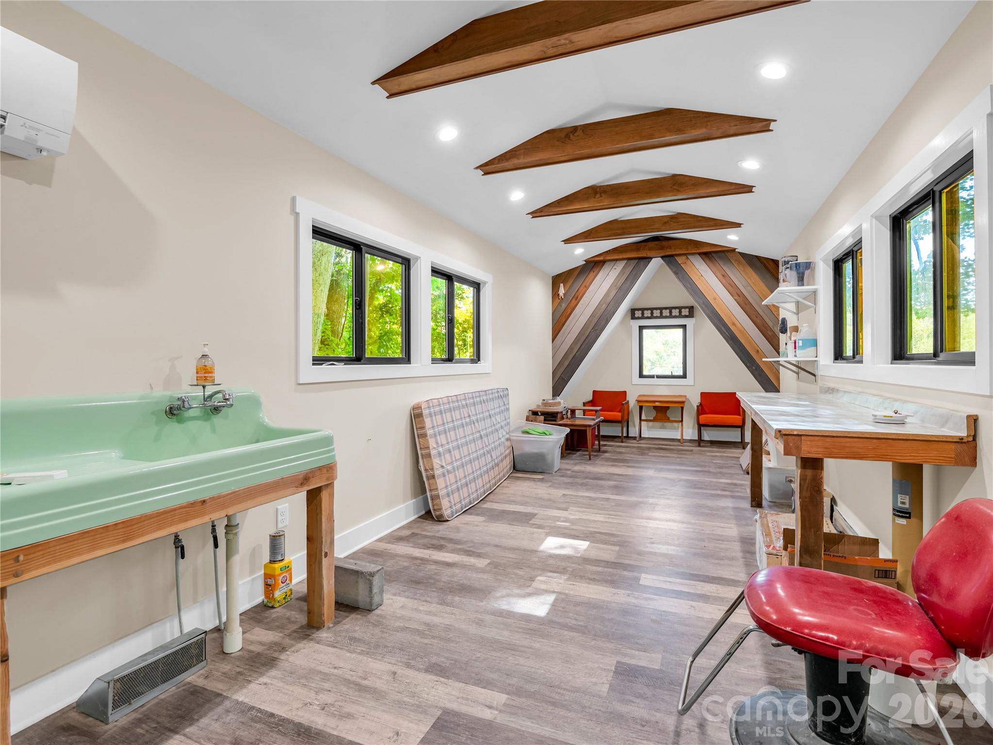 Single Family Residence at 325 Tryon Bay Circle, Lake Lure, photo 10 of 45