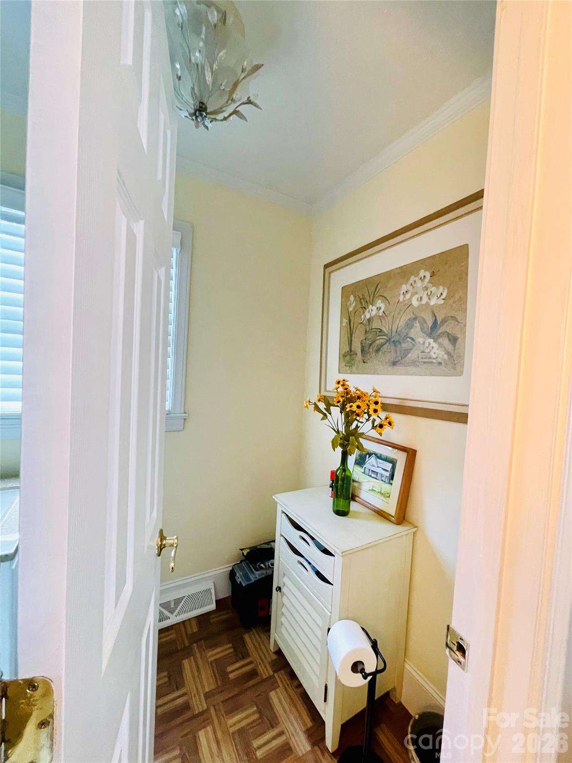 Single Family Residence at 839 W Garrison Boulevard, Gastonia, photo 10 of 25