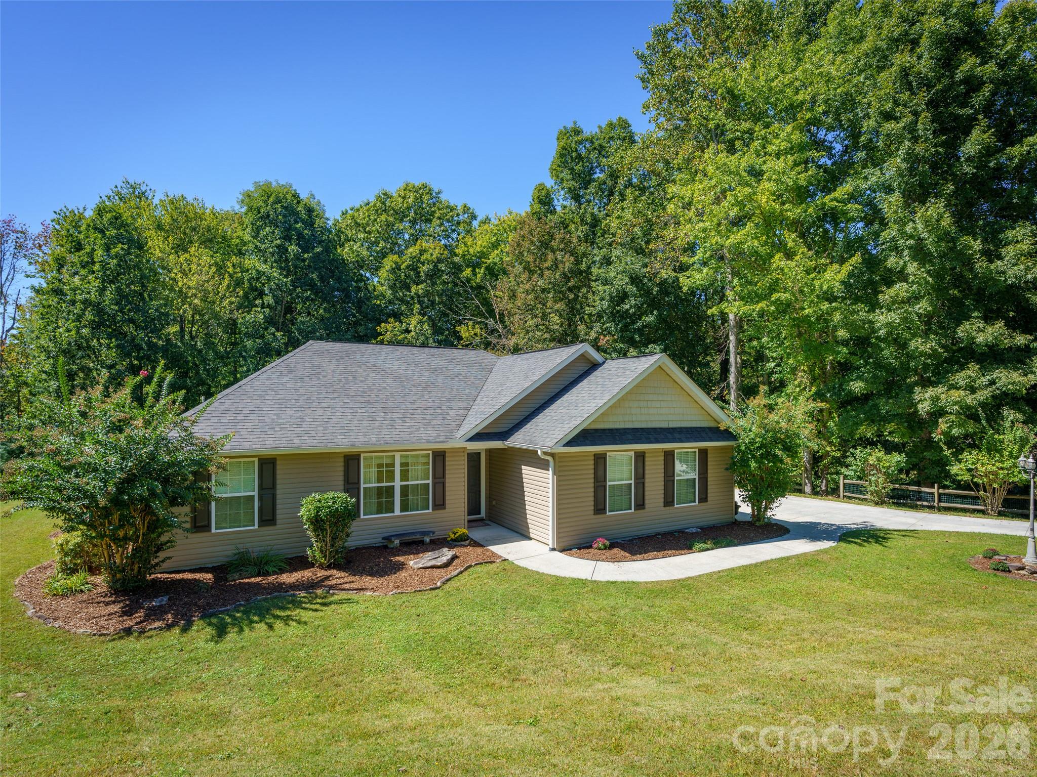 Single Family Residence at 202 Hondah Road, Brevard, photo 2 of 41