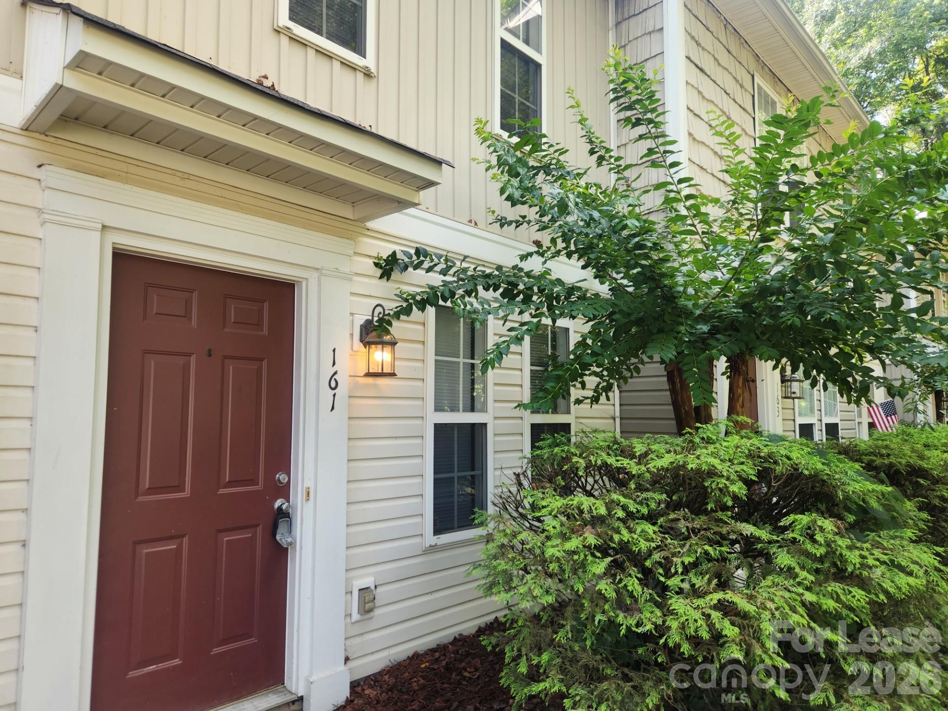 163 Pounds Avenue