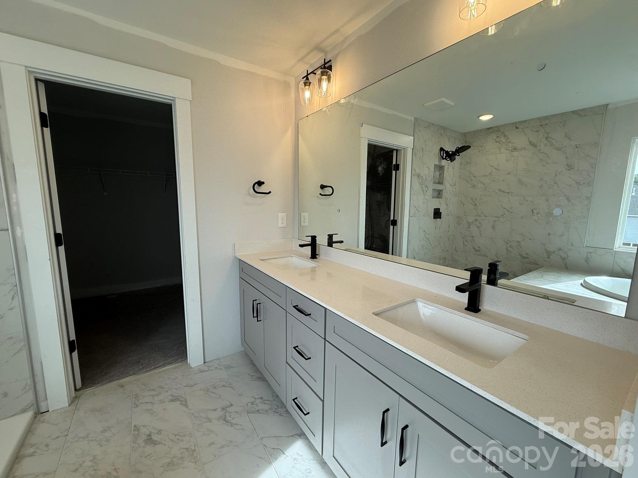Primary Bathroom - 2223 Caravan Lane, Stanley