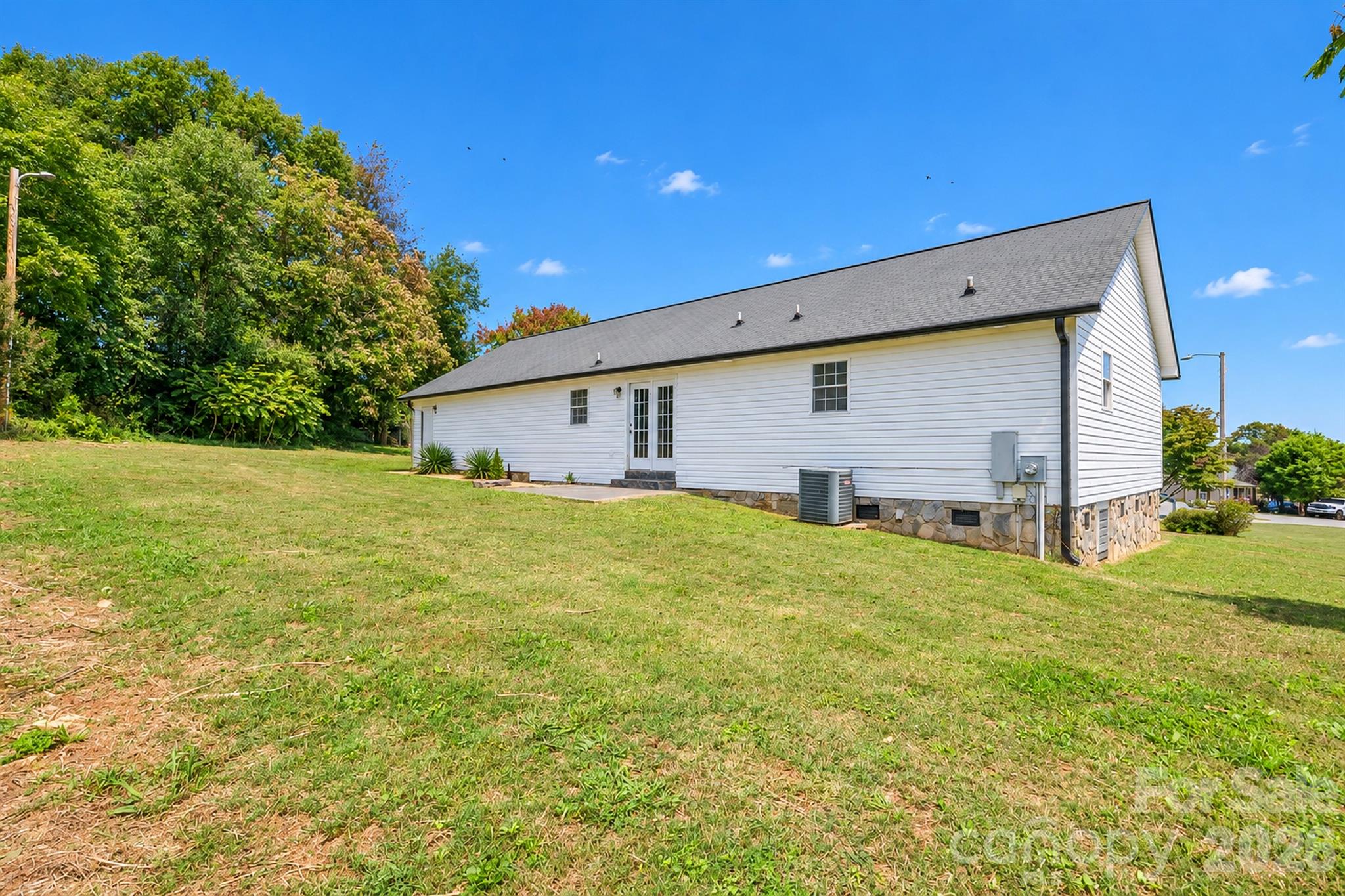 back - 1061 Isenhour Court, Maiden