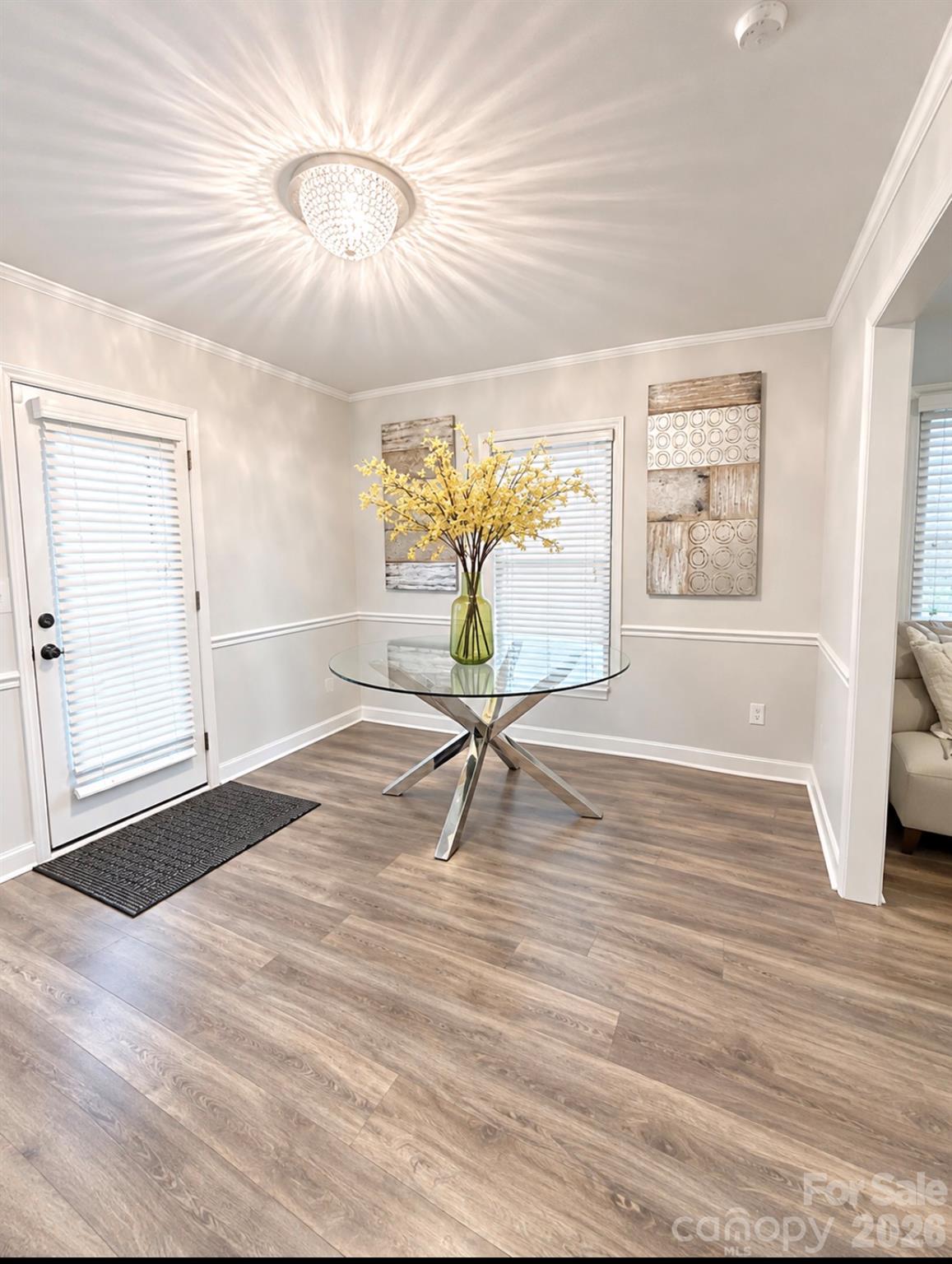 Single Family Residence at 7332 Cedarbrook Drive, Charlotte, photo 7 of 19