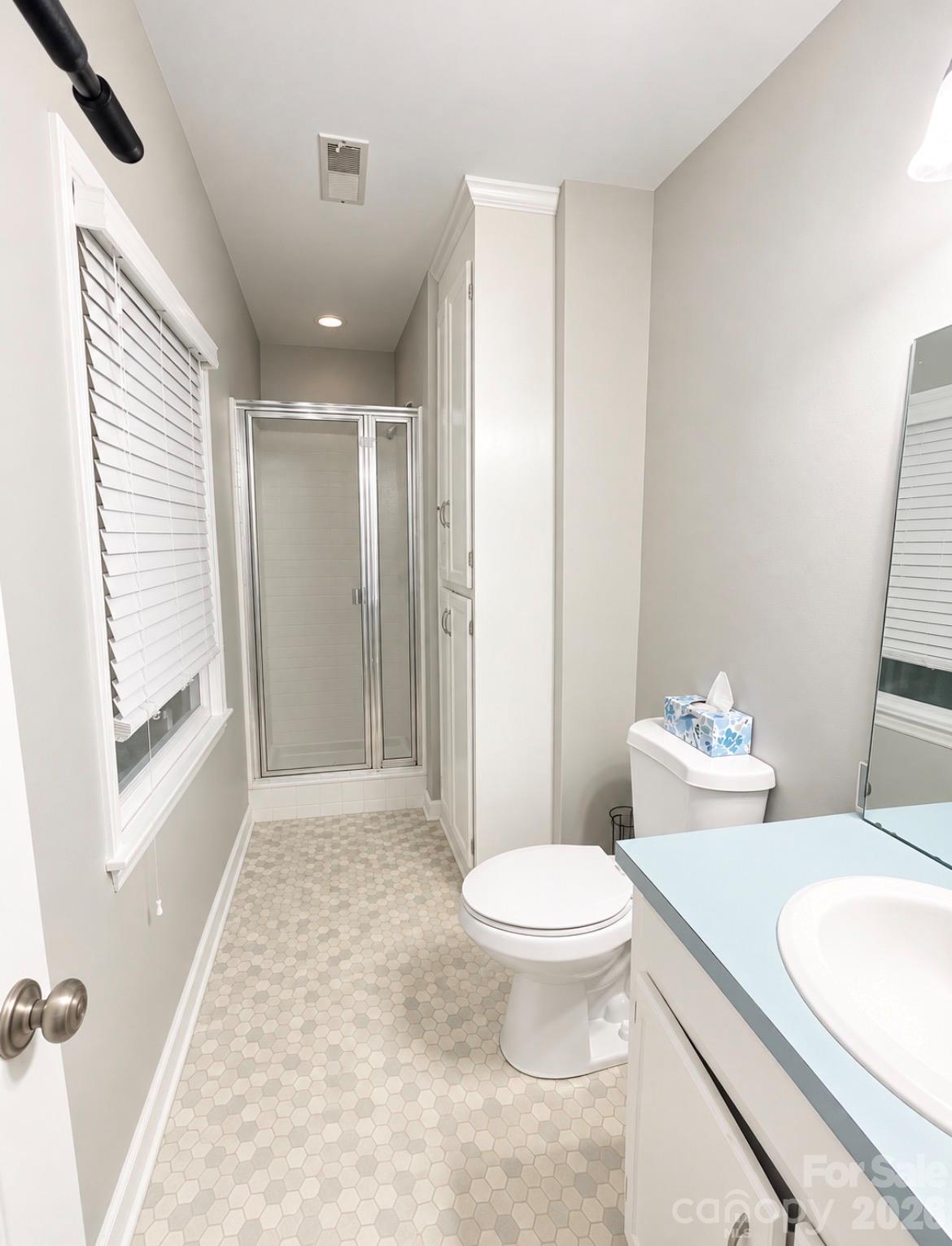 Single Family Residence at 7332 Cedarbrook Drive, Charlotte, photo 16 of 19