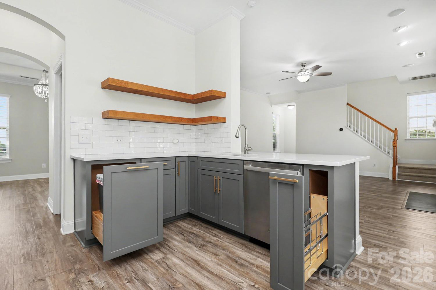 Single Family Residence at 10509 Serape Road, Charlotte, photo 11 of 41