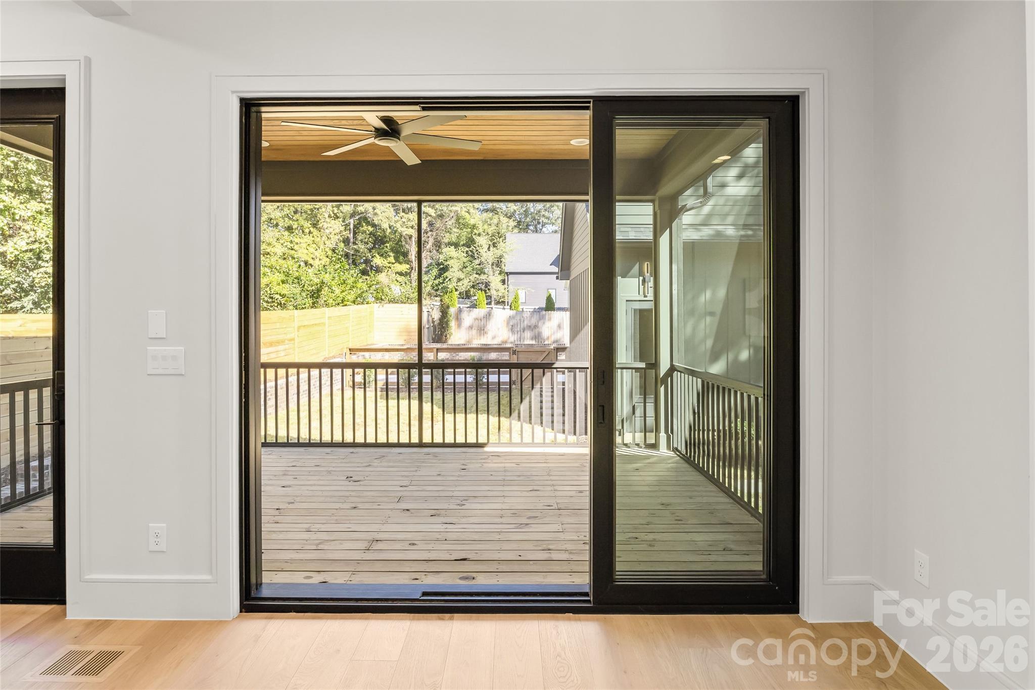 Single Family Residence at 1217 Parkwood Avenue, Charlotte, photo 13 of 48