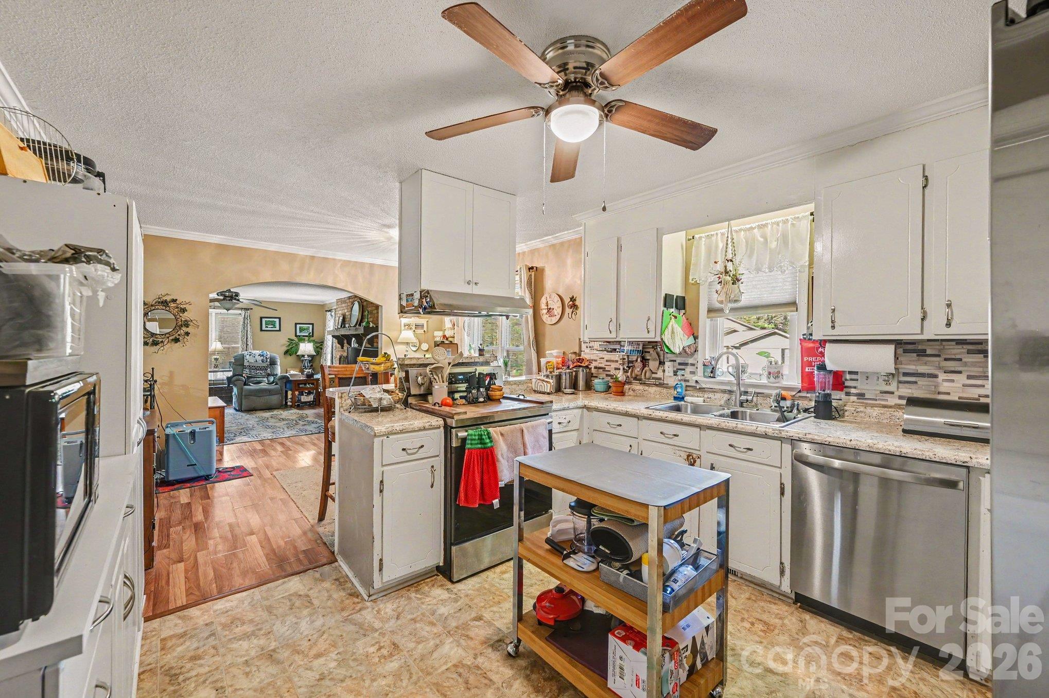 Single Family Residence at 2637 Old Plantation Drive SW, Concord, photo 11 of 24