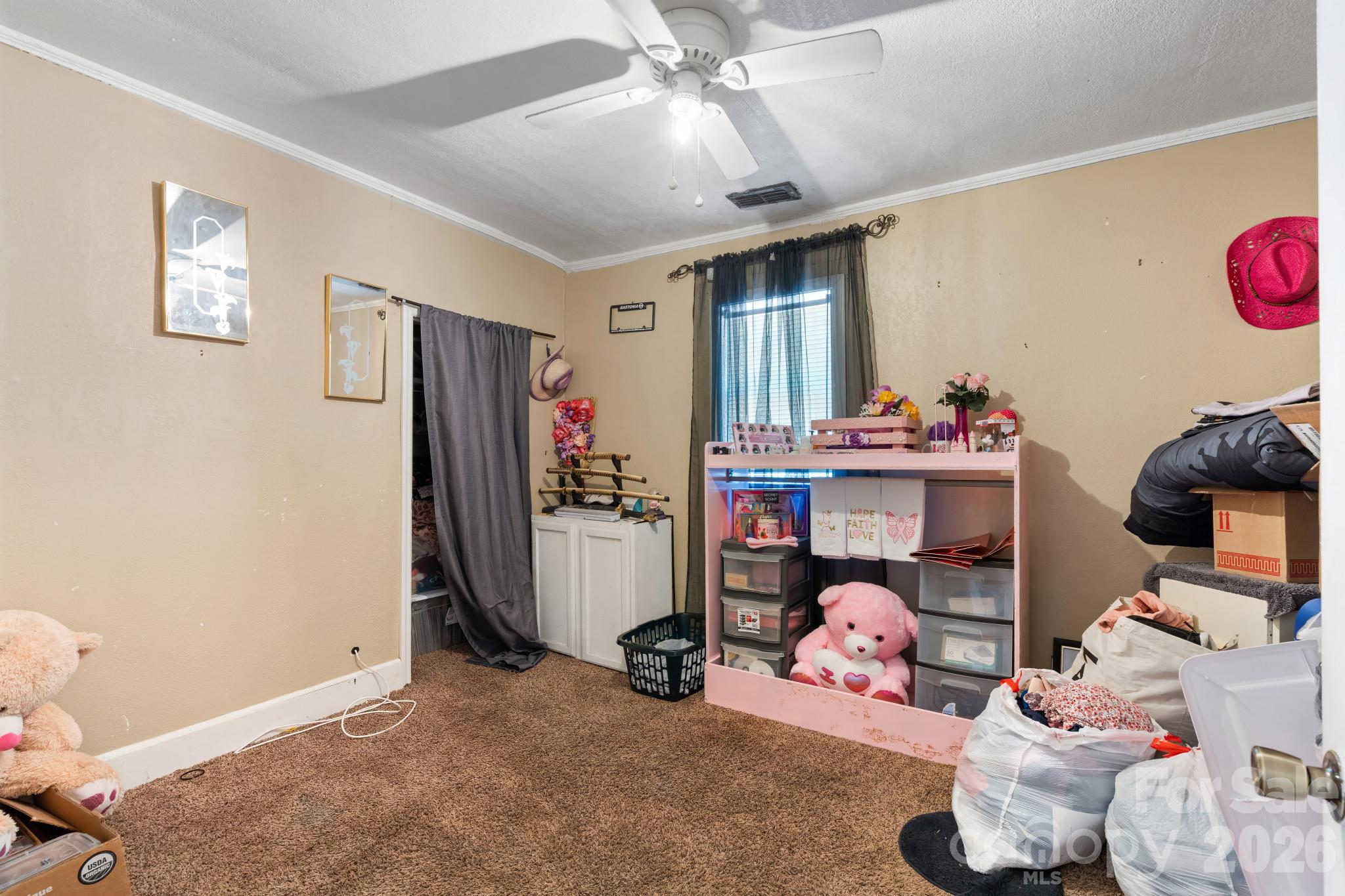 Single Family Residence at 1242 W Airline Avenue, Gastonia, photo 6 of 10