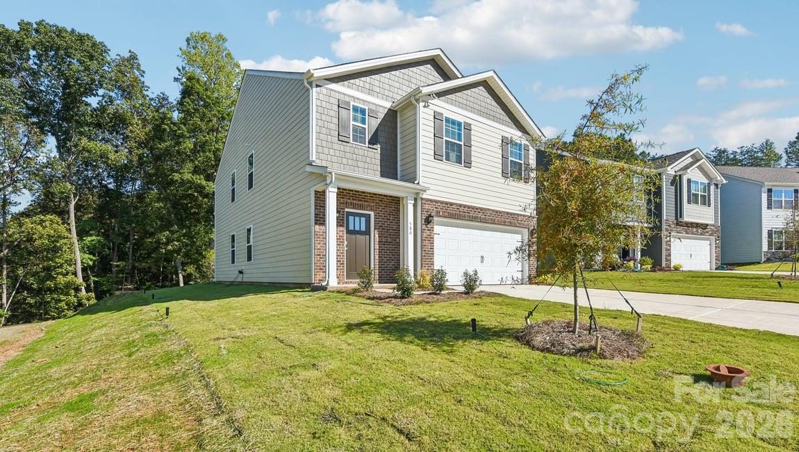 Single Family Residence at 580 Dazzle Loop, Newton, photo 4 of 63