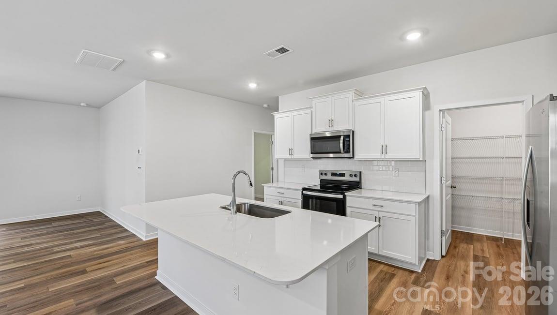 Single Family Residence at 580 Dazzle Loop, Newton, photo 22 of 63
