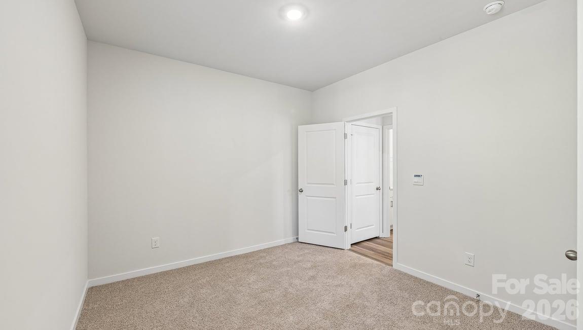Single Family Residence at 580 Dazzle Loop, Newton, photo 30 of 63