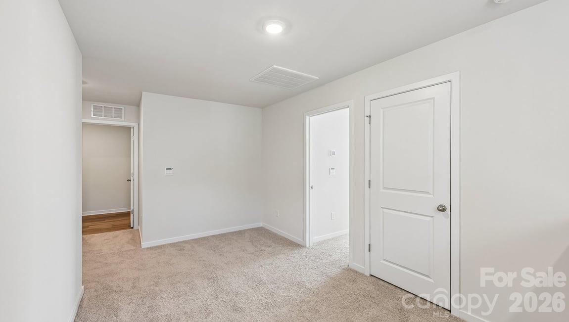 Single Family Residence at 580 Dazzle Loop, Newton, photo 32 of 63