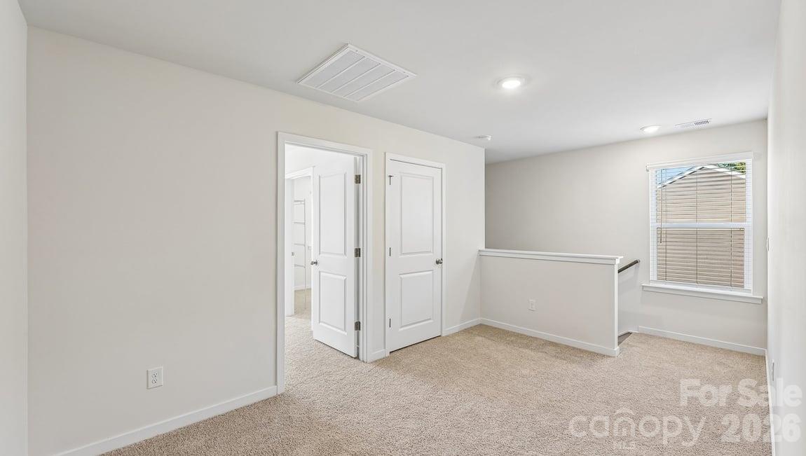 Single Family Residence at 580 Dazzle Loop, Newton, photo 36 of 63
