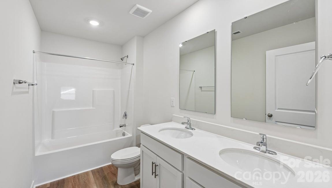 Single Family Residence at 580 Dazzle Loop, Newton, photo 50 of 63