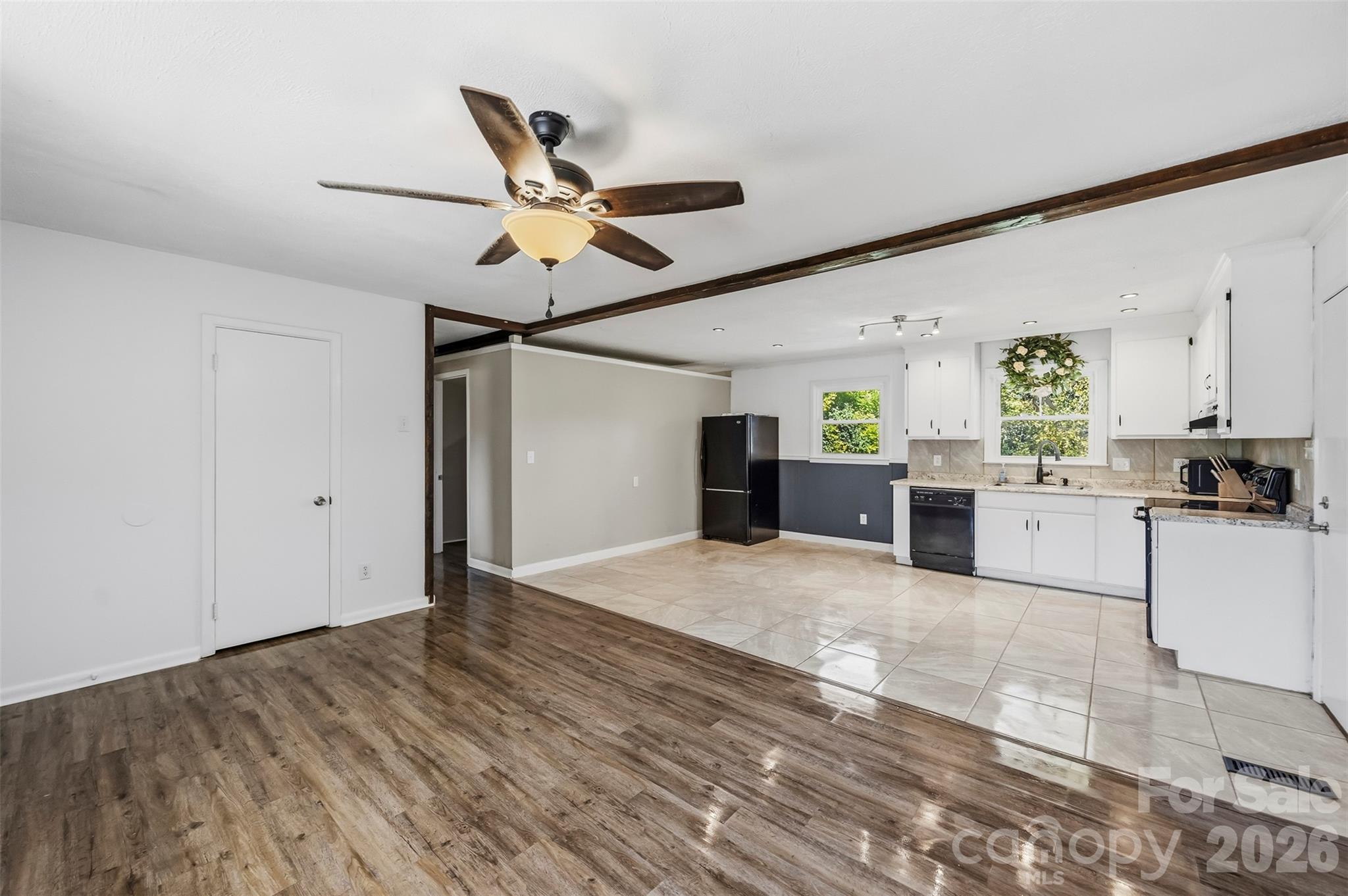 Single Family Residence at 125 Longfield Drive, Mooresville, photo 6 of 35