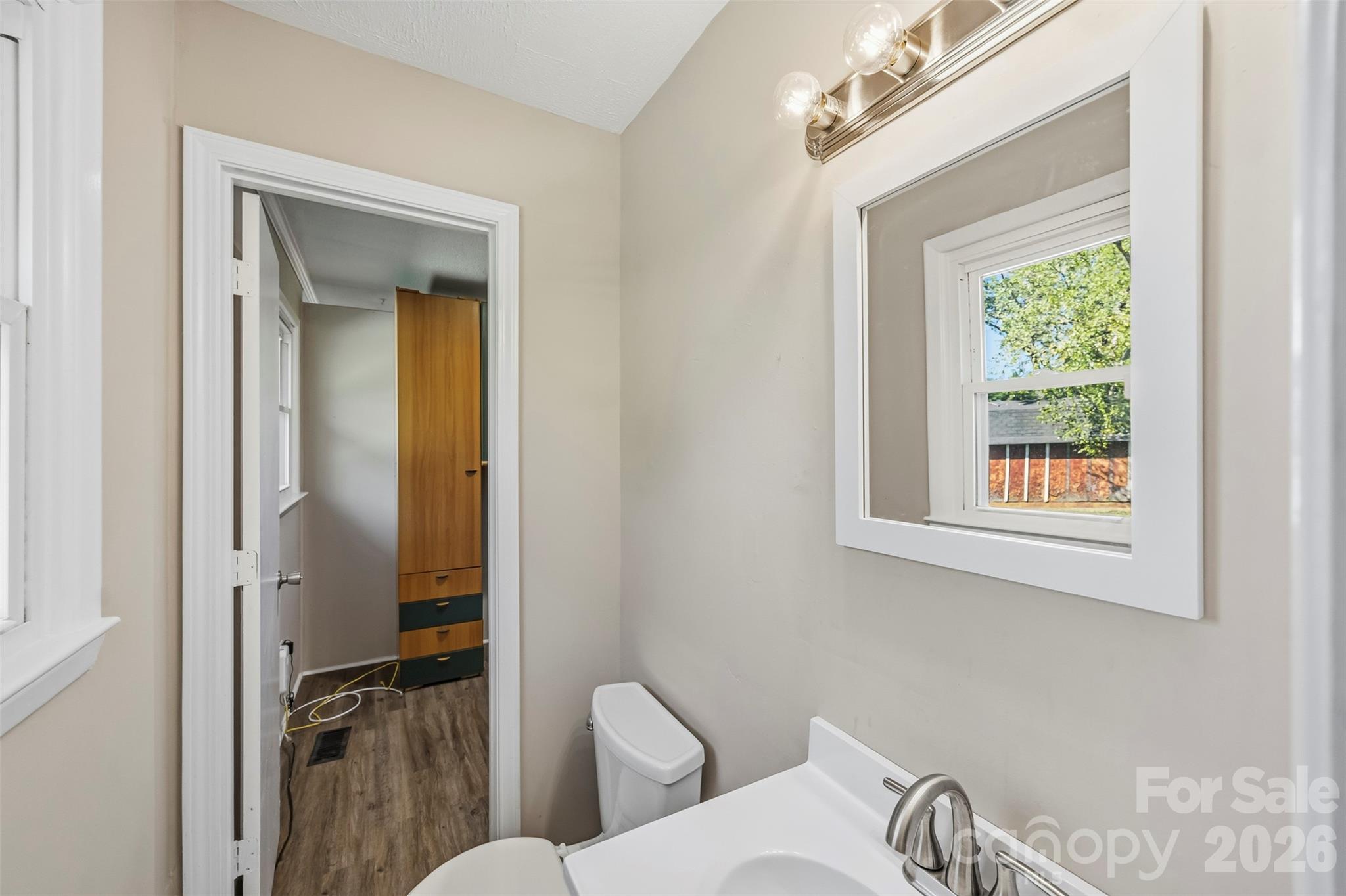 Single Family Residence at 125 Longfield Drive, Mooresville, photo 17 of 35