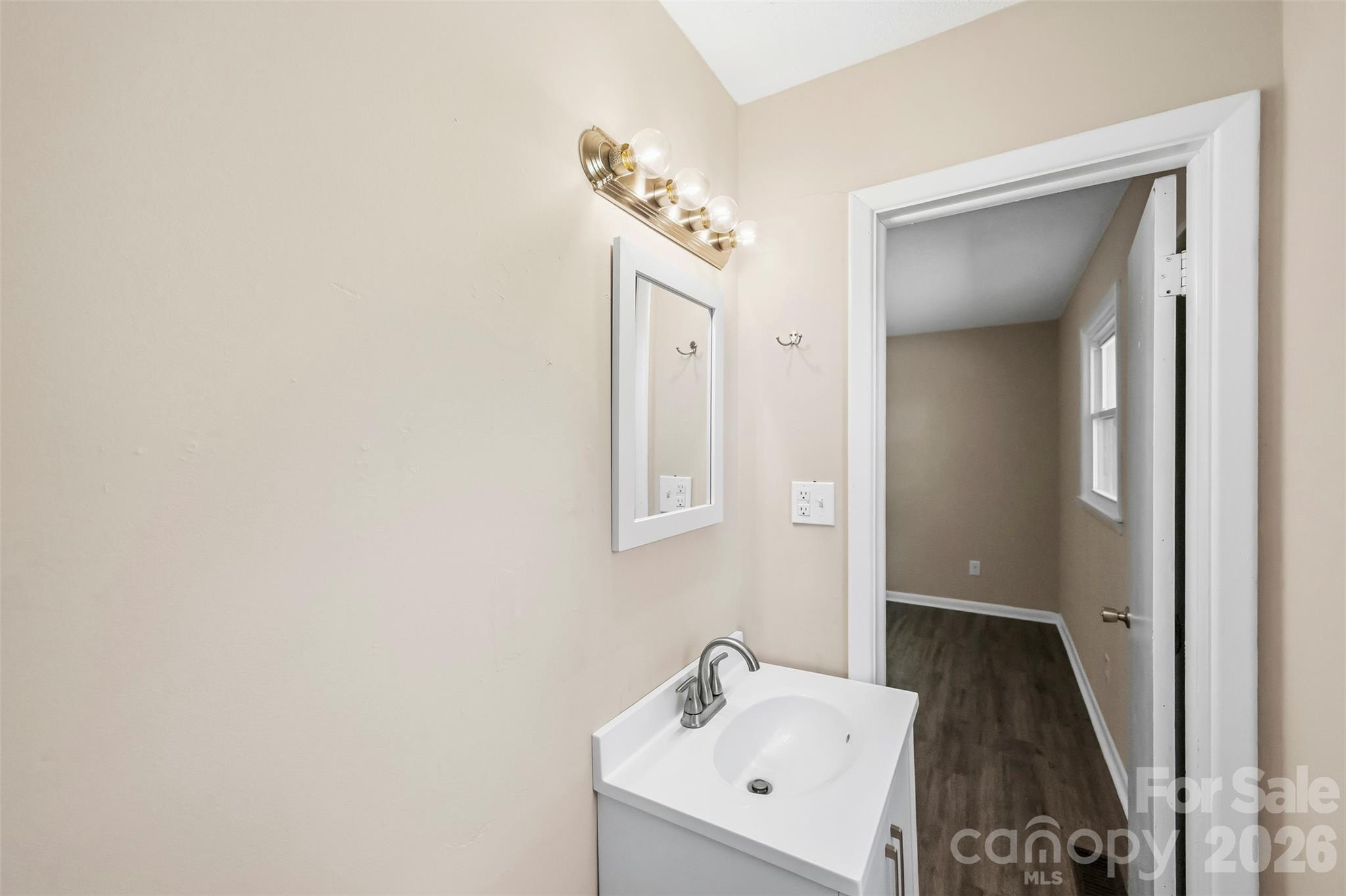 Single Family Residence at 125 Longfield Drive, Mooresville, photo 18 of 35