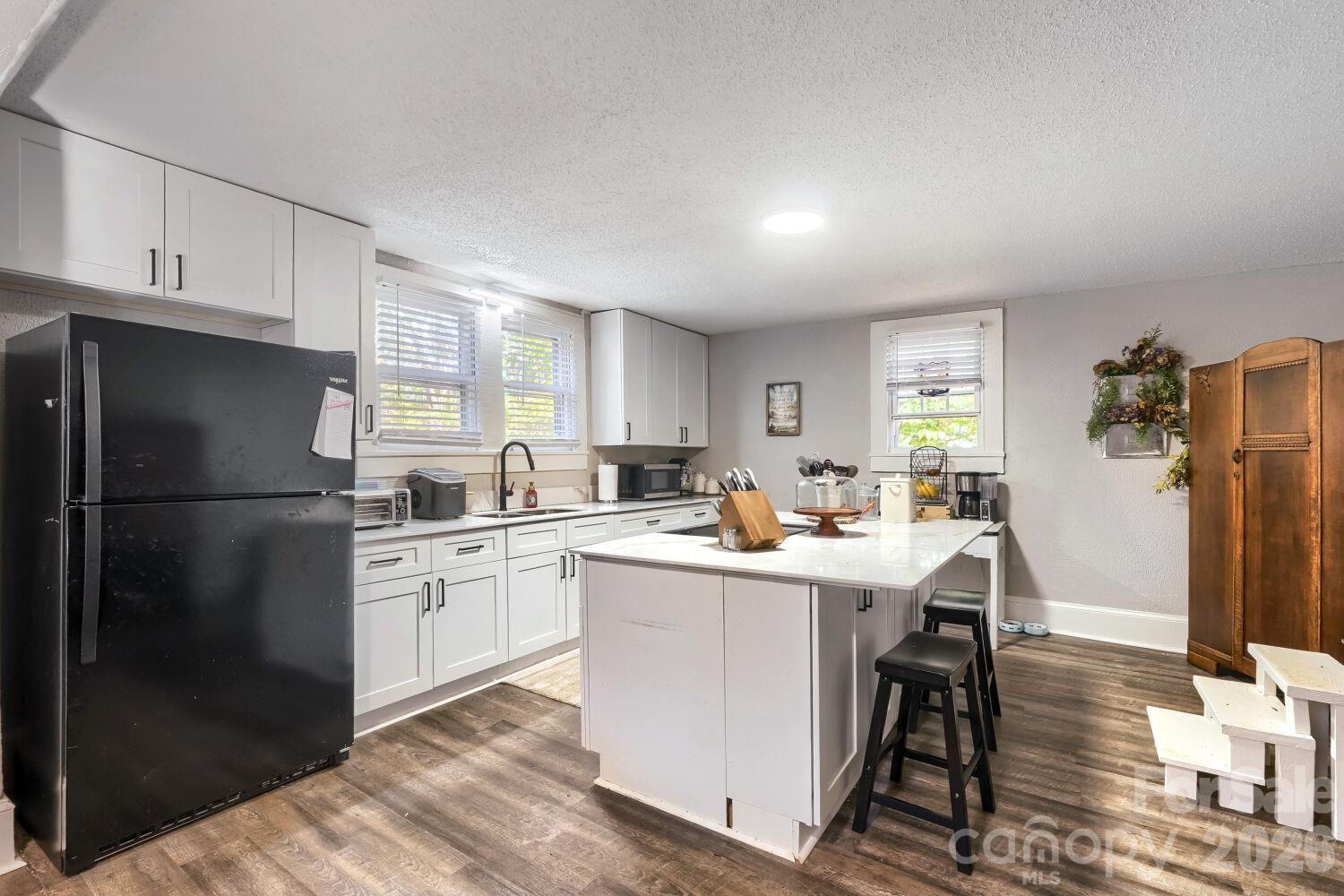 Kitchen - 712 Baker Street, Kannapolis