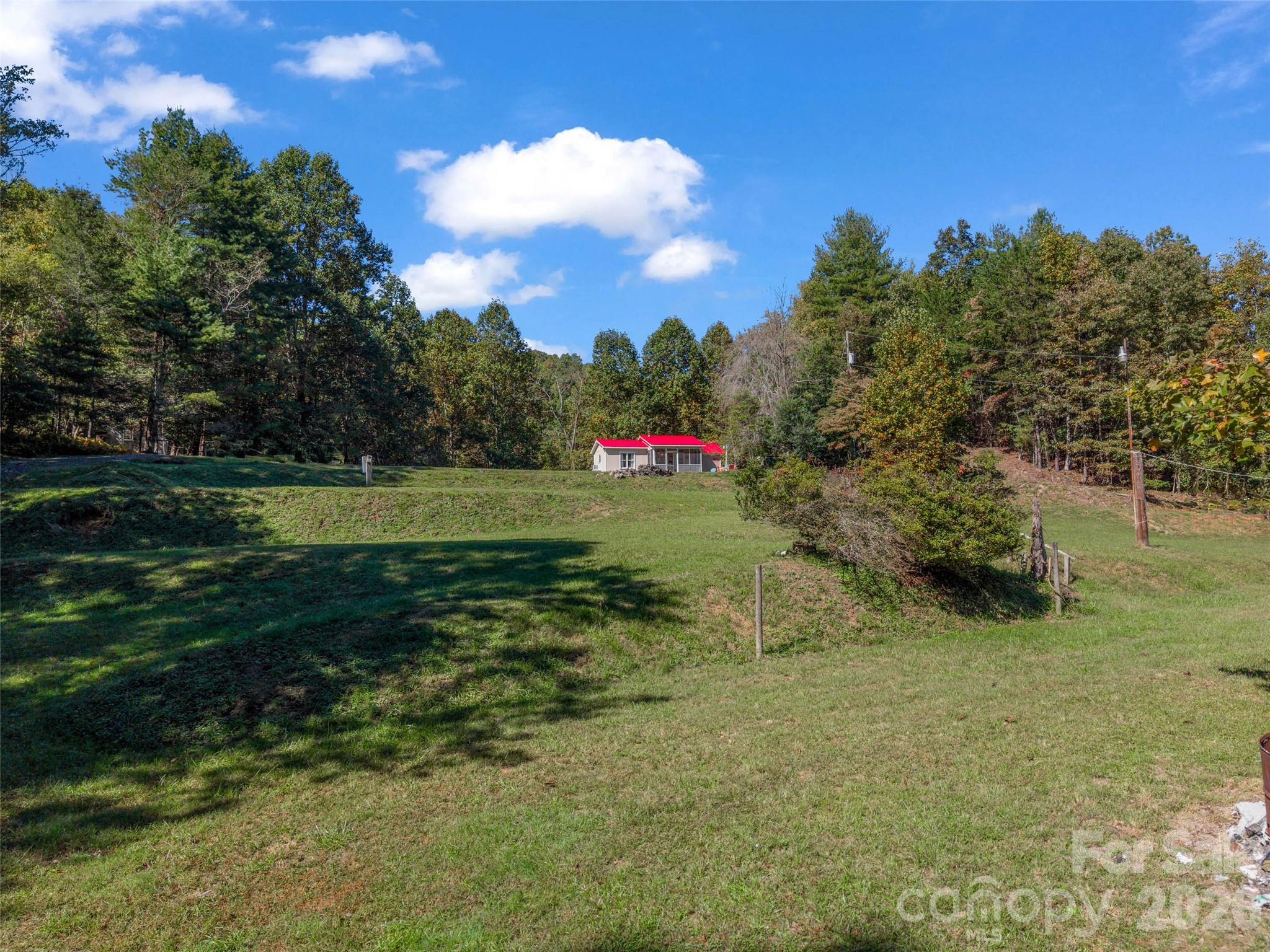 Single Family Residence at 468 Willow Springs Cove, Hendersonville, photo 15 of 43