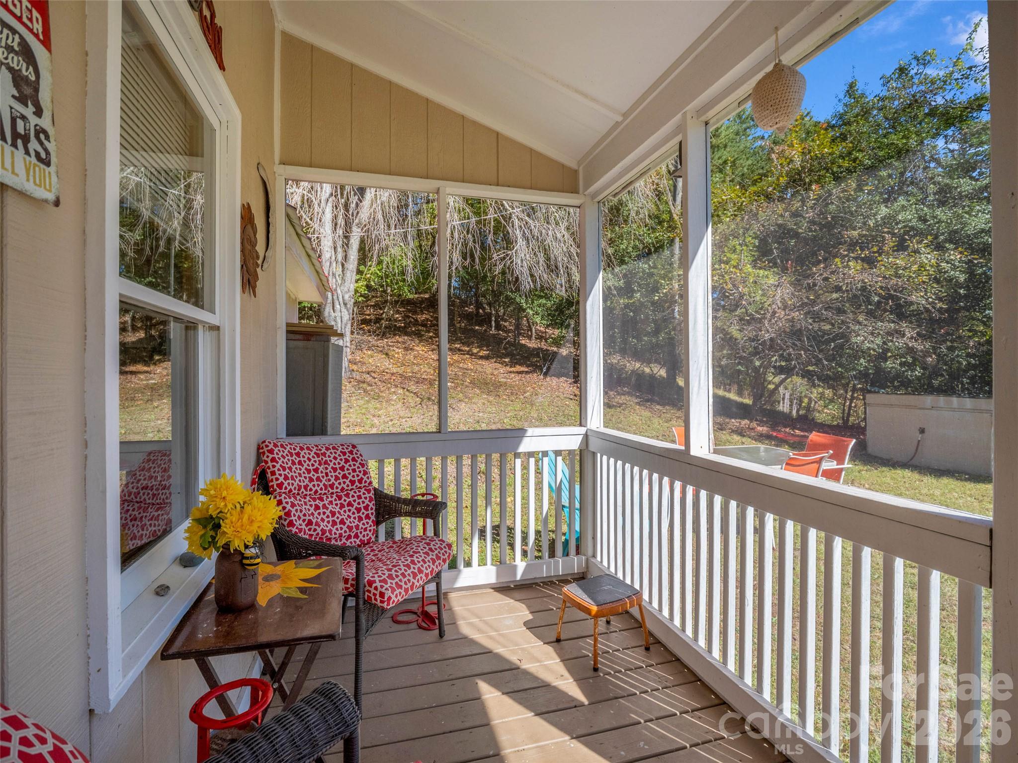 Single Family Residence at 468 Willow Springs Cove, Hendersonville, photo 16 of 43