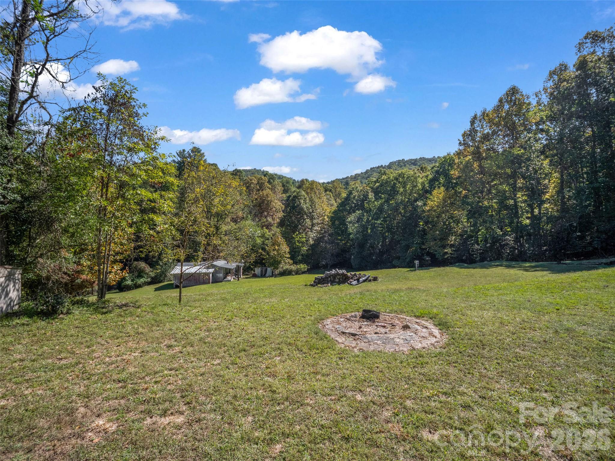 Single Family Residence at 468 Willow Springs Cove, Hendersonville, photo 17 of 43