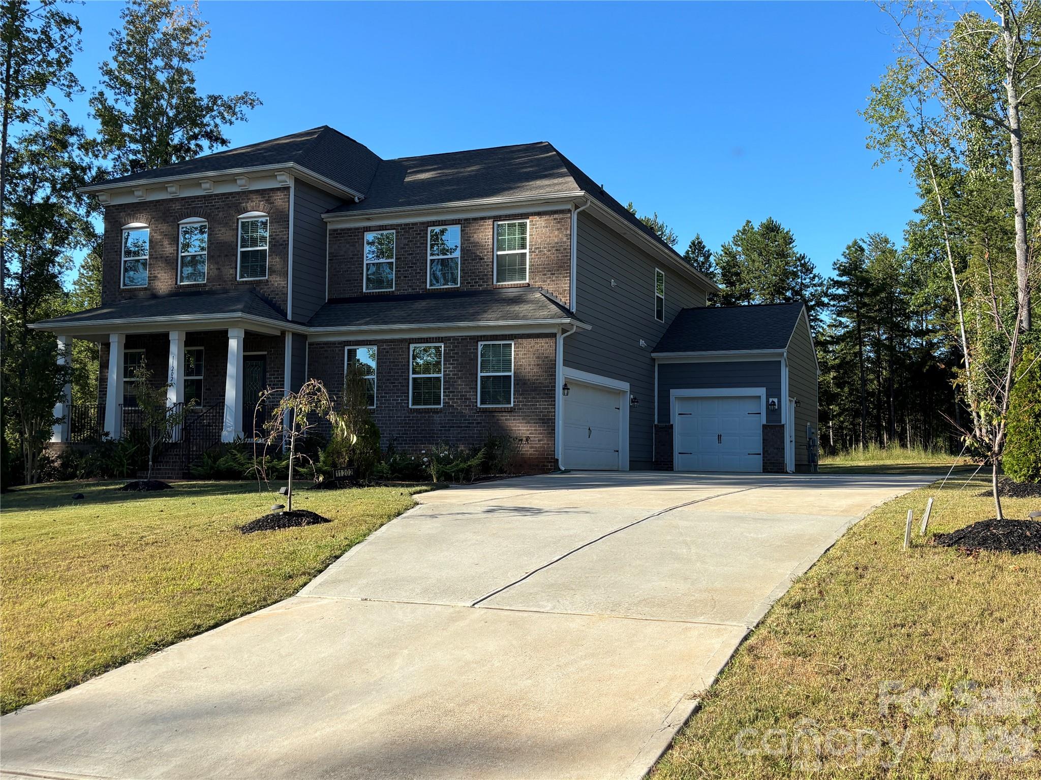 Single Family Residence at 11202 Dappled Light Trail, Mint Hill, photo 2 of 48